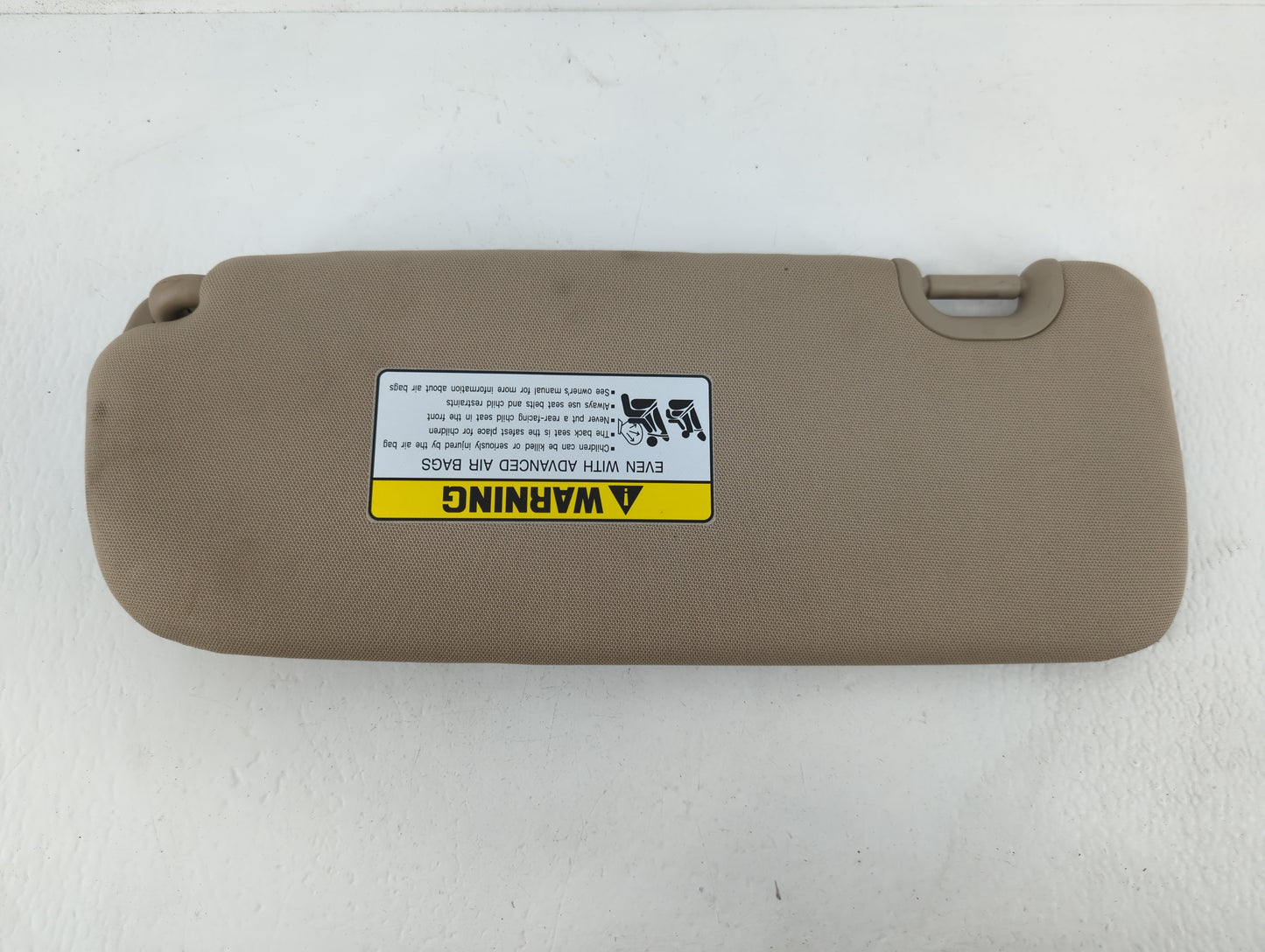 2013-2019 Hyundai Santa Fe Sun Visor Shade Replacement Driver Left Mirror Fits Fits 2013 2014 2015 2016 2017 2018 2019 OEM Used Auto Parts - Oemusedautoparts1.com