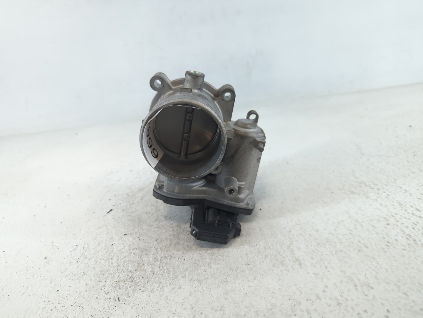 2022 Mazda Cx-30 Throttle Body Fits OEM Used Auto Parts - Oemusedautoparts1.com
