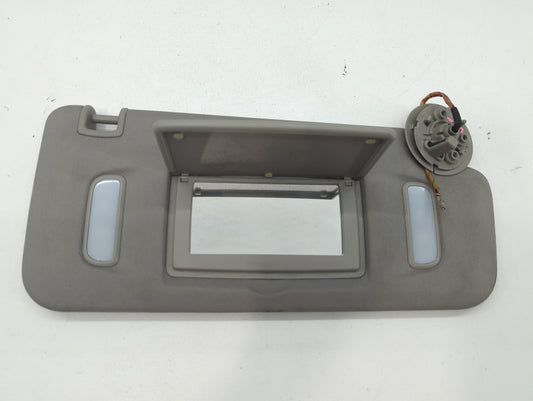 2017 Chevrolet Traverse Sun Visor Shade Replacement Passenger Right Mirror Fits OEM Used Auto Parts - Oemusedautoparts1.com