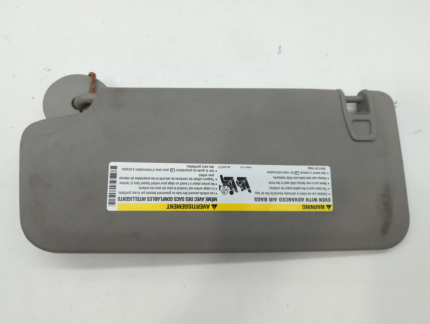 2017 Chevrolet Traverse Sun Visor Shade Replacement Passenger Right Mirror Fits OEM Used Auto Parts - Oemusedautoparts1.com