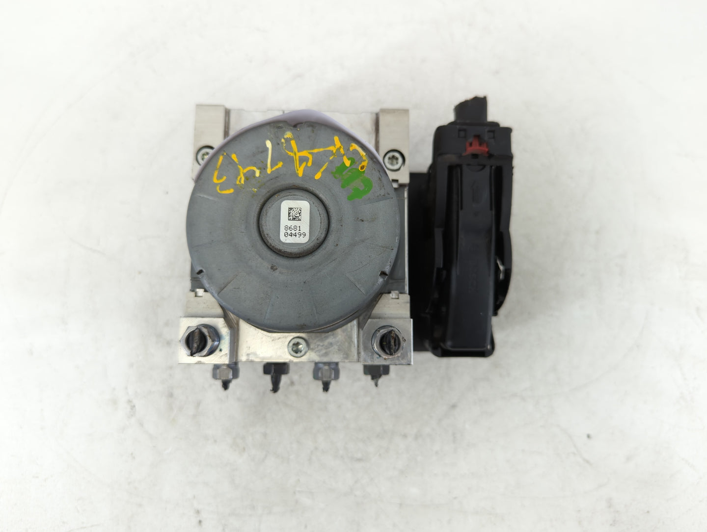 2019 Jeep Compass ABS Pump Control Module Replacement P/N:00534792760 P68402396AD Fits OEM Used Auto Parts - Oemusedautoparts1.com