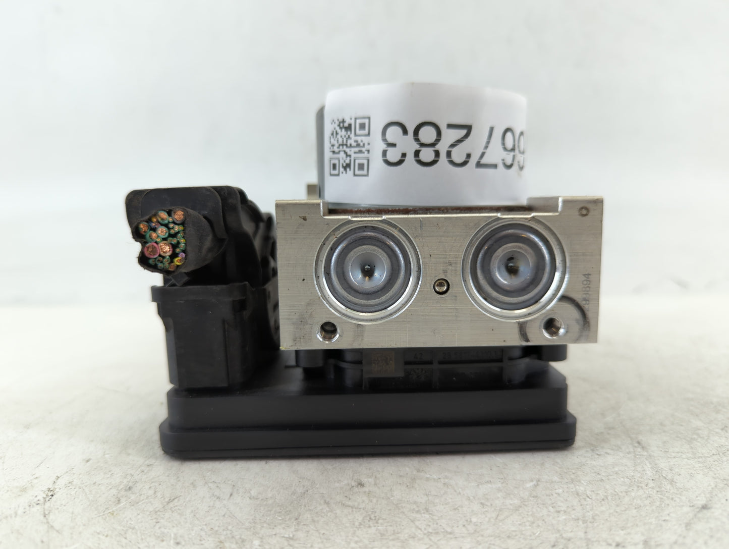 2019 Jeep Compass ABS Pump Control Module Replacement P/N:00534792760 P68402396AD Fits OEM Used Auto Parts - Oemusedautoparts1.com