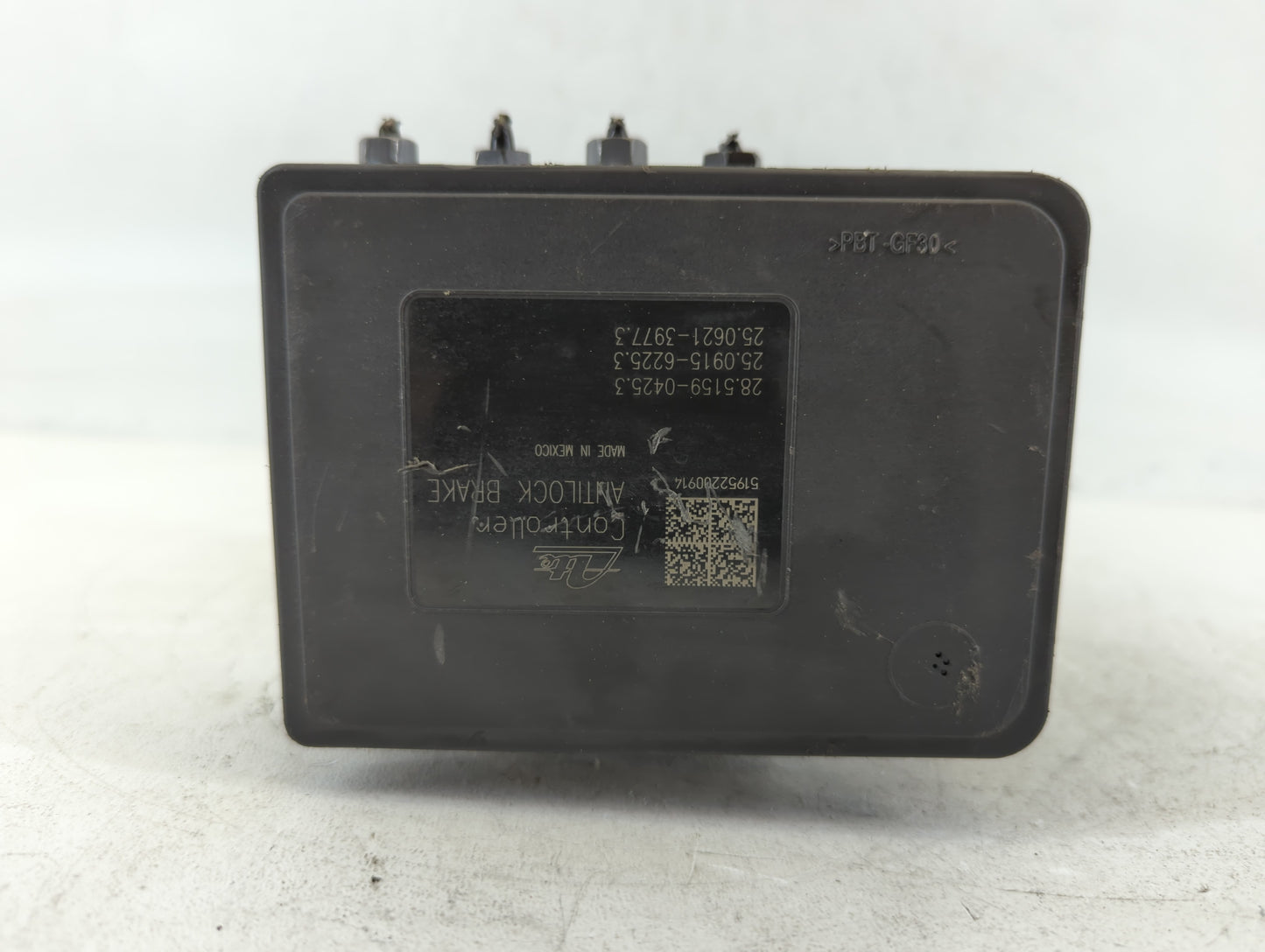 2019 Jeep Compass ABS Pump Control Module Replacement P/N:00534792760 P68402396AD Fits OEM Used Auto Parts - Oemusedautoparts1.com
