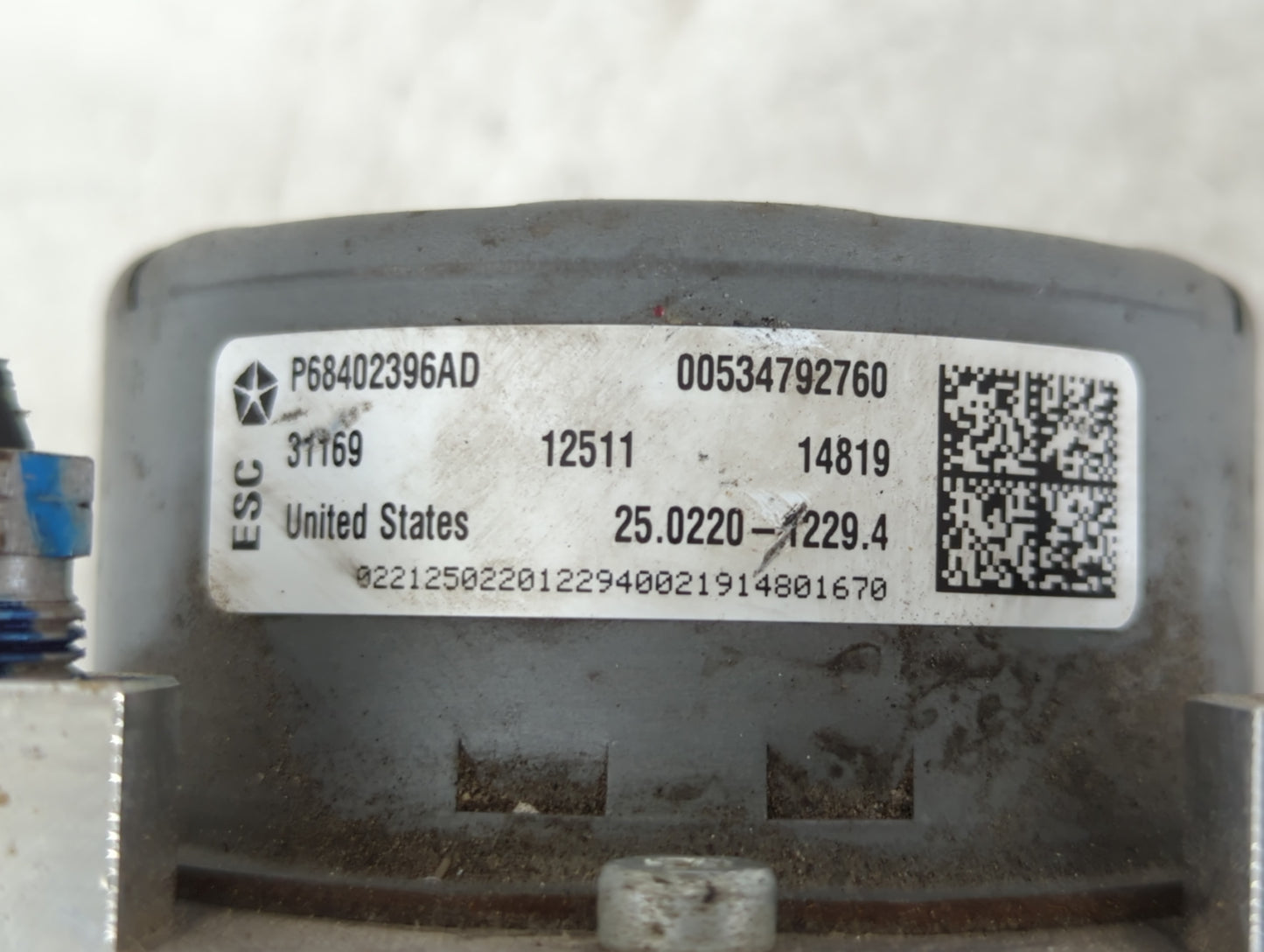 2019 Jeep Compass ABS Pump Control Module Replacement P/N:00534792760 P68402396AD Fits OEM Used Auto Parts - Oemusedautoparts1.com