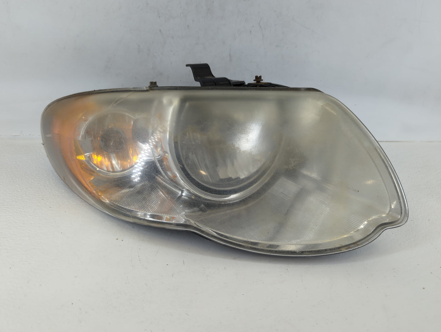 2005 Town & Country Passenger Right Oem Head Light Headlight Lamp - Oemusedautoparts1.com