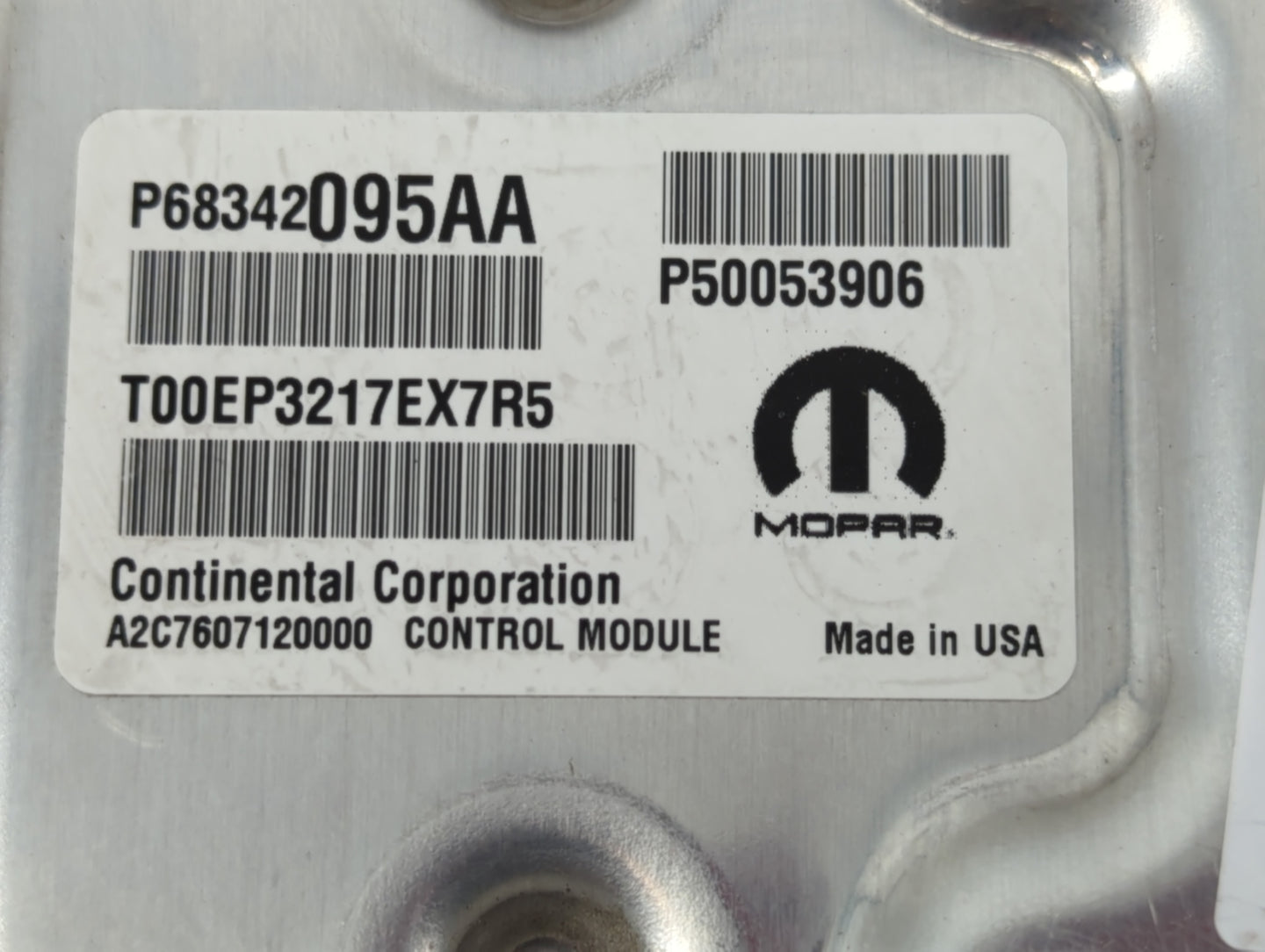 2018 Jeep Compass PCM Engine Control Computer ECU ECM PCU OEM P/N:P68342095AA 1946910, P68377455AB Fits OEM Used Auto Parts - Oemusedautoparts1.com