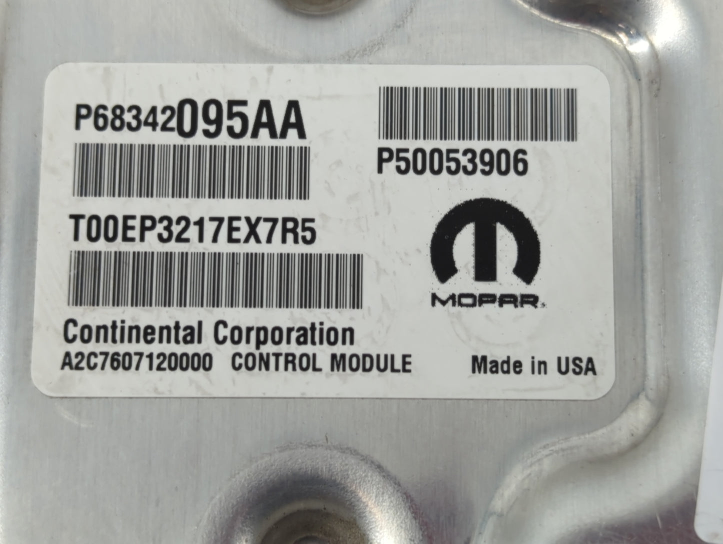 2018 Jeep Compass PCM Engine Control Computer ECU ECM PCU OEM P/N:P68342095AA 1946910, P68377455AB Fits OEM Used Auto Parts - Oemusedautoparts1.com