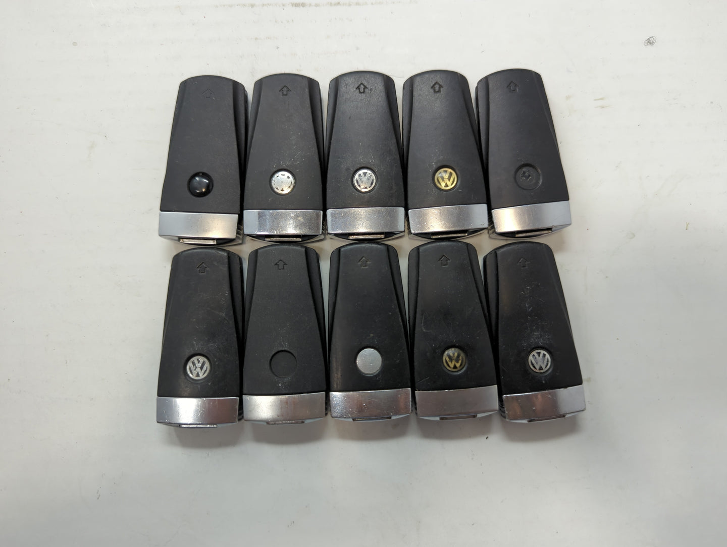 Lot of 10 Volkswagen Keyless Entry Remote Fob NBG009066T | 2AOKM-VN1 - Oemusedautoparts1.com