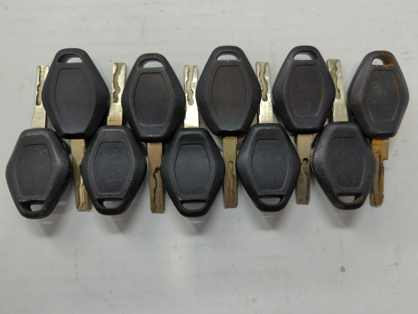 Lot of 10 Bmw Keyless Entry Remote Fob LX8FZV MIXED PART NUMBERS - Oemusedautoparts1.com