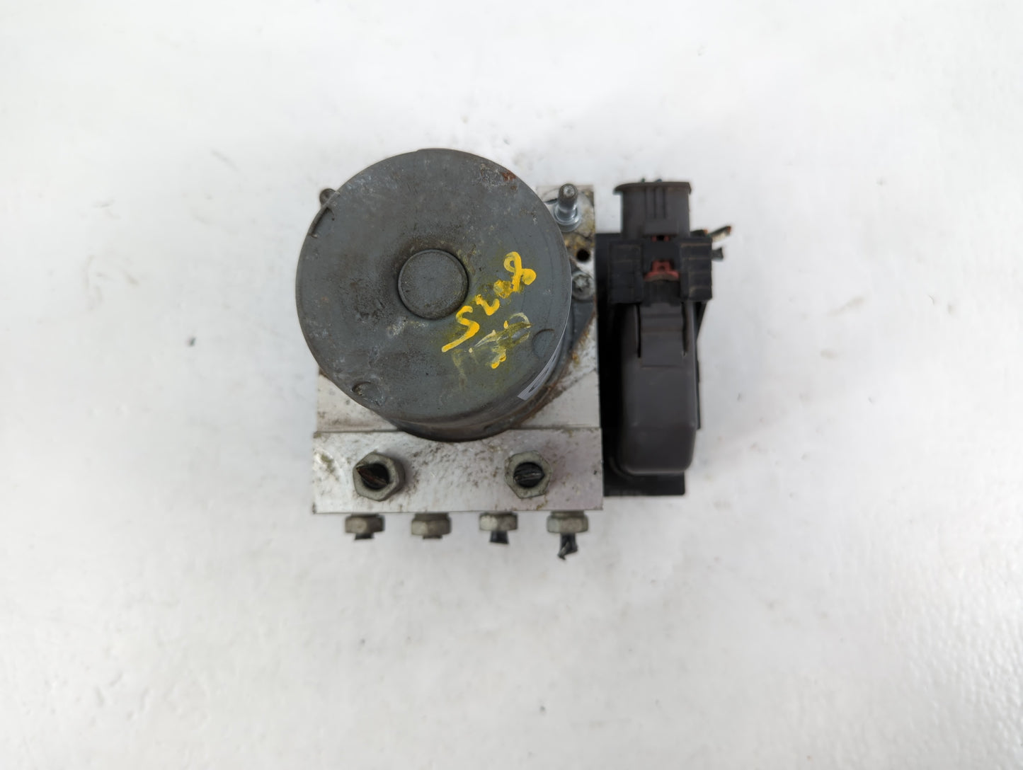 2008 Mitsubishi Outlander ABS Pump Control Module Replacement P/N:25821455 0 265 235 063 08 Fits OEM Used Auto Parts - Oemusedautoparts1.com