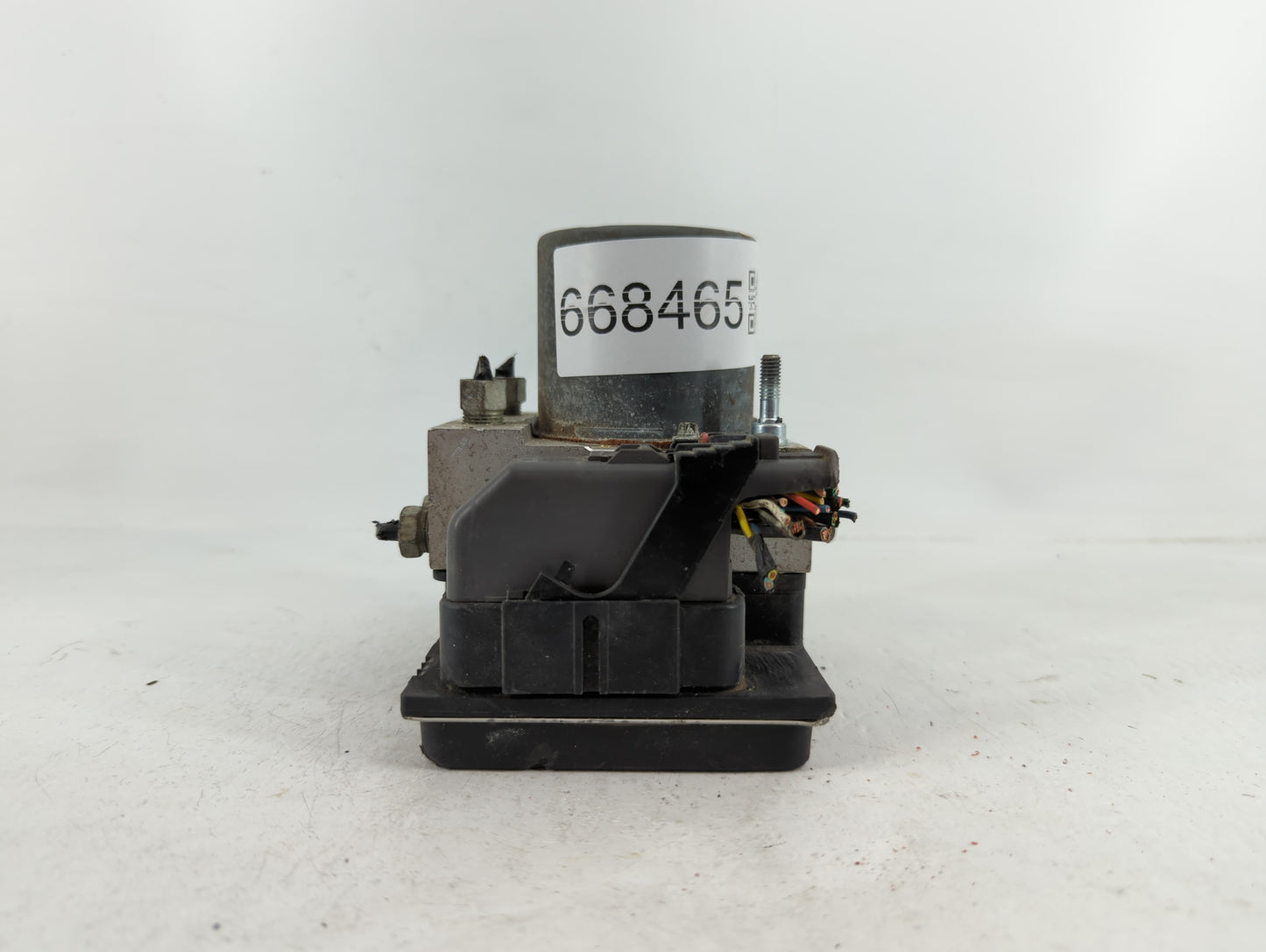 2008 Mitsubishi Outlander ABS Pump Control Module Replacement P/N:25821455 0 265 235 063 08 Fits OEM Used Auto Parts - Oemusedautoparts1.com