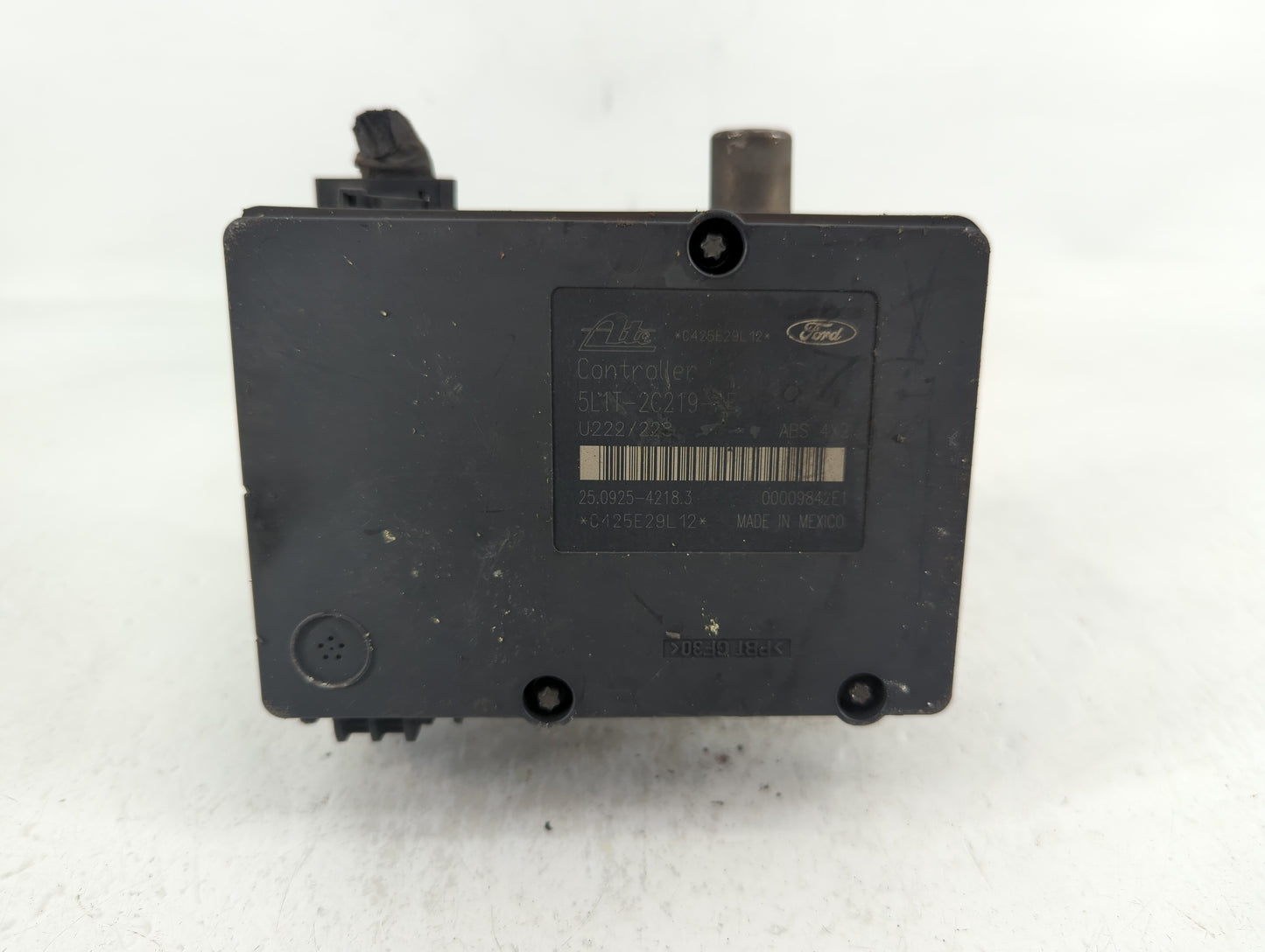 2006 Ford Expedition ABS Pump Control Module Replacement P/N:5L1T-2C219 Fits OEM Used Auto Parts - Oemusedautoparts1.com
