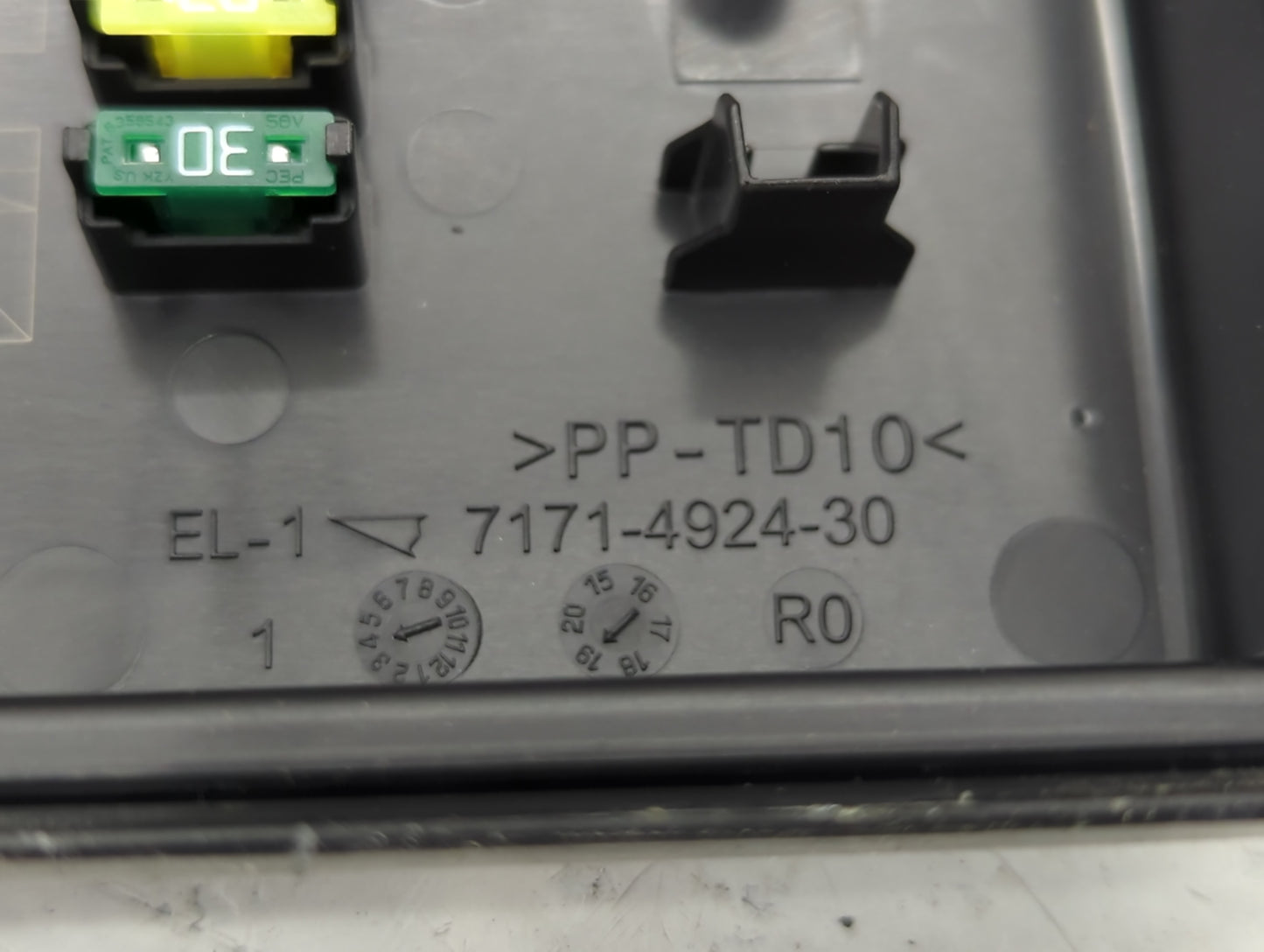 2019 Honda Odyssey Fusebox Fuse Box Panel Relay Module P/N:7171-4924-30 Fits OEM Used Auto Parts - Oemusedautoparts1.com