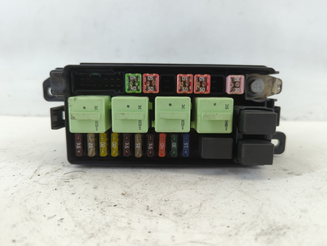 2011-2016 Mini Cooper Fusebox Fuse Box Panel Relay Module P/N:17236010 9240943-02 Fits Fits 2011 2012 2013 2014 2015 2016 OEM Used Auto Parts