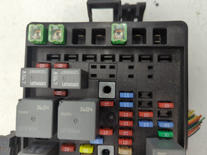 2006 Chevrolet Trailblazer Fusebox Fuse Box Panel Relay Module P/N:1026-1242 15141556 Fits OEM Used Auto Parts