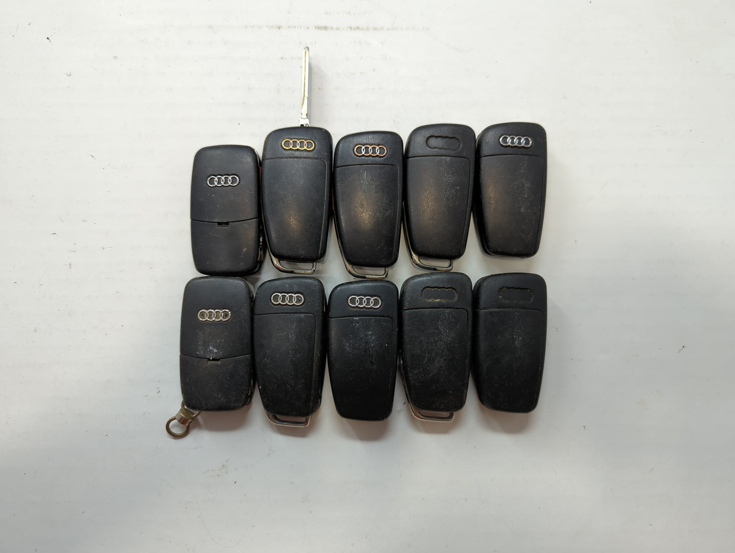 Lot of 10 Audi Keyless Entry Remote Fob IYZ3314 | MZ241081964 MIXED PART - Oemusedautoparts1.com