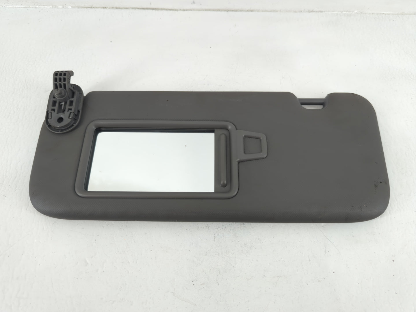 2021-2022 Hyundai Elantra Sun Visor Shade Replacement Driver Left Mirror Fits Fits 2021 2022 OEM Used Auto Parts - Oemusedautoparts1.com