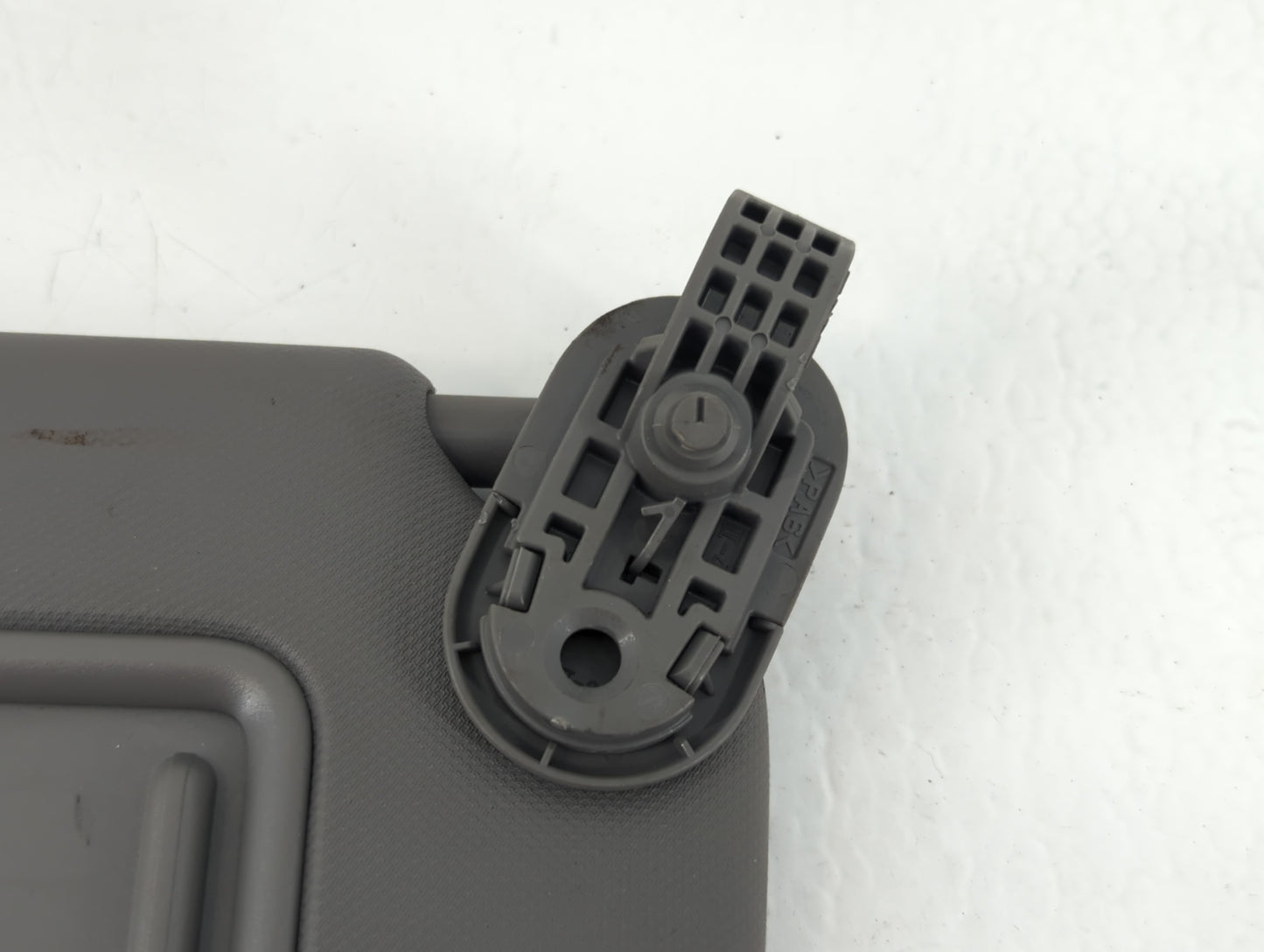 2021-2022 Hyundai Elantra Sun Visor Shade Replacement Passenger Right Mirror Fits Fits 2021 2022 OEM Used Auto Parts - Oemusedautoparts1.com