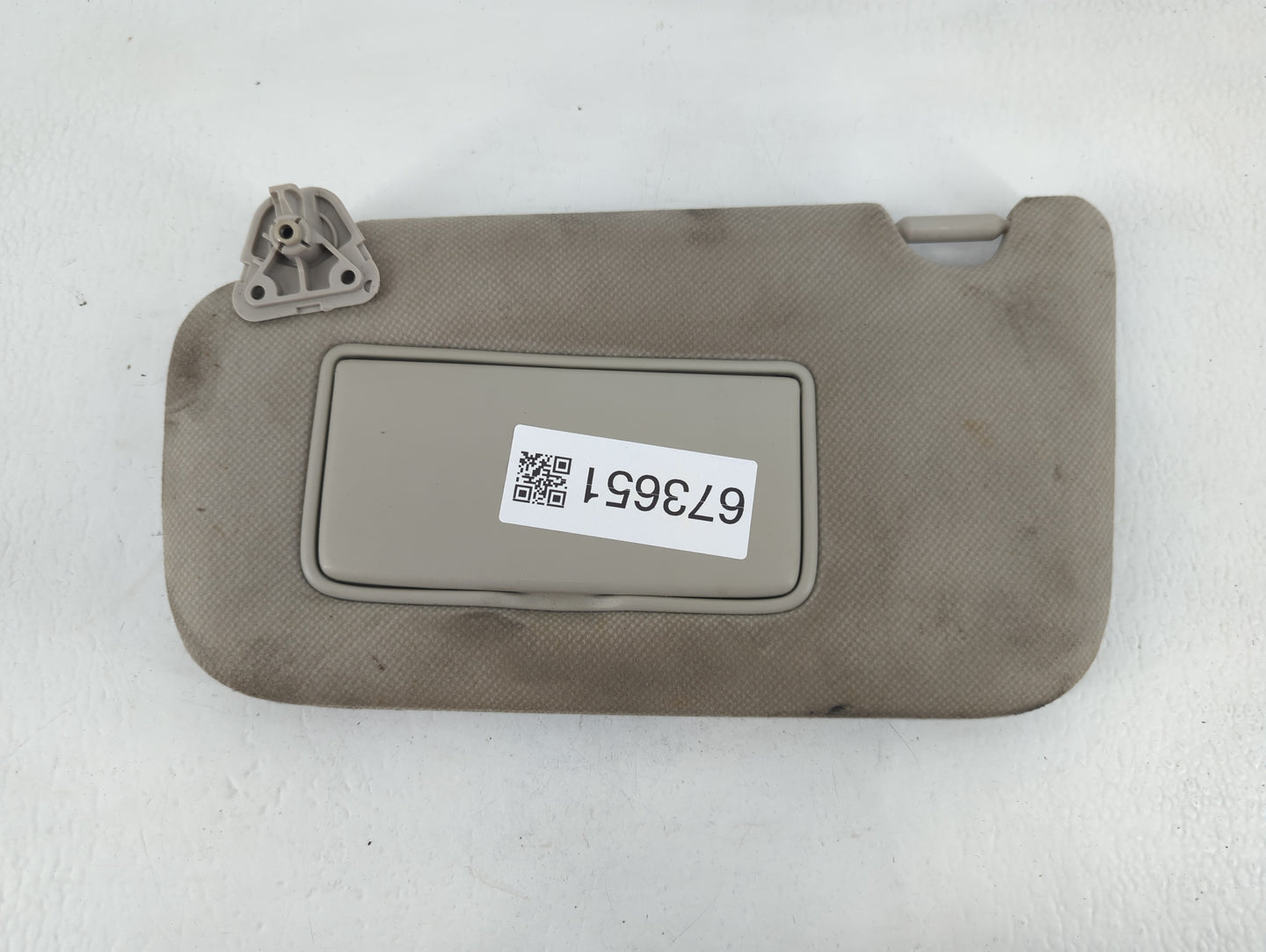 2013-2019 Nissan Sentra Sun Visor Shade Replacement Driver Left Mirror Fits Fits 2012 2013 2014 2015 2016 2017 2018 2019 OEM Used Auto Parts - Oemusedautoparts1.com