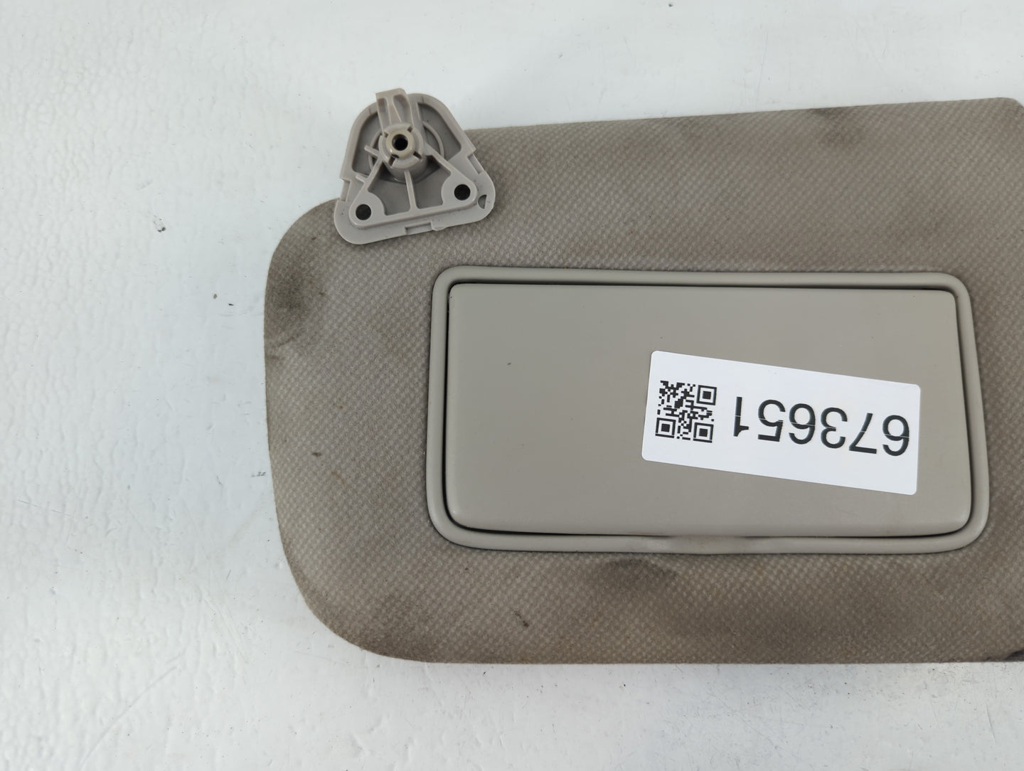2013-2019 Nissan Sentra Sun Visor Shade Replacement Driver Left Mirror Fits Fits 2012 2013 2014 2015 2016 2017 2018 2019 OEM Used Auto Parts - Oemusedautoparts1.com