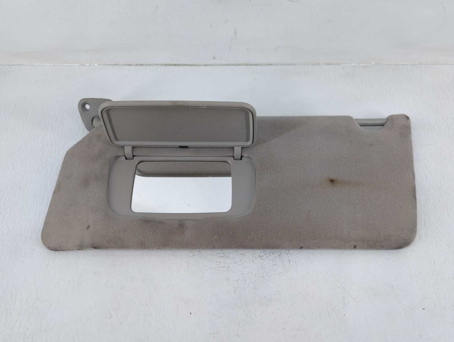 2002-2006 Toyota Camry Sun Visor Shade Replacement Driver Left Mirror Fits Fits 2002 2003 2004 2005 2006 OEM Used Auto Parts - Oemusedautoparts1.com