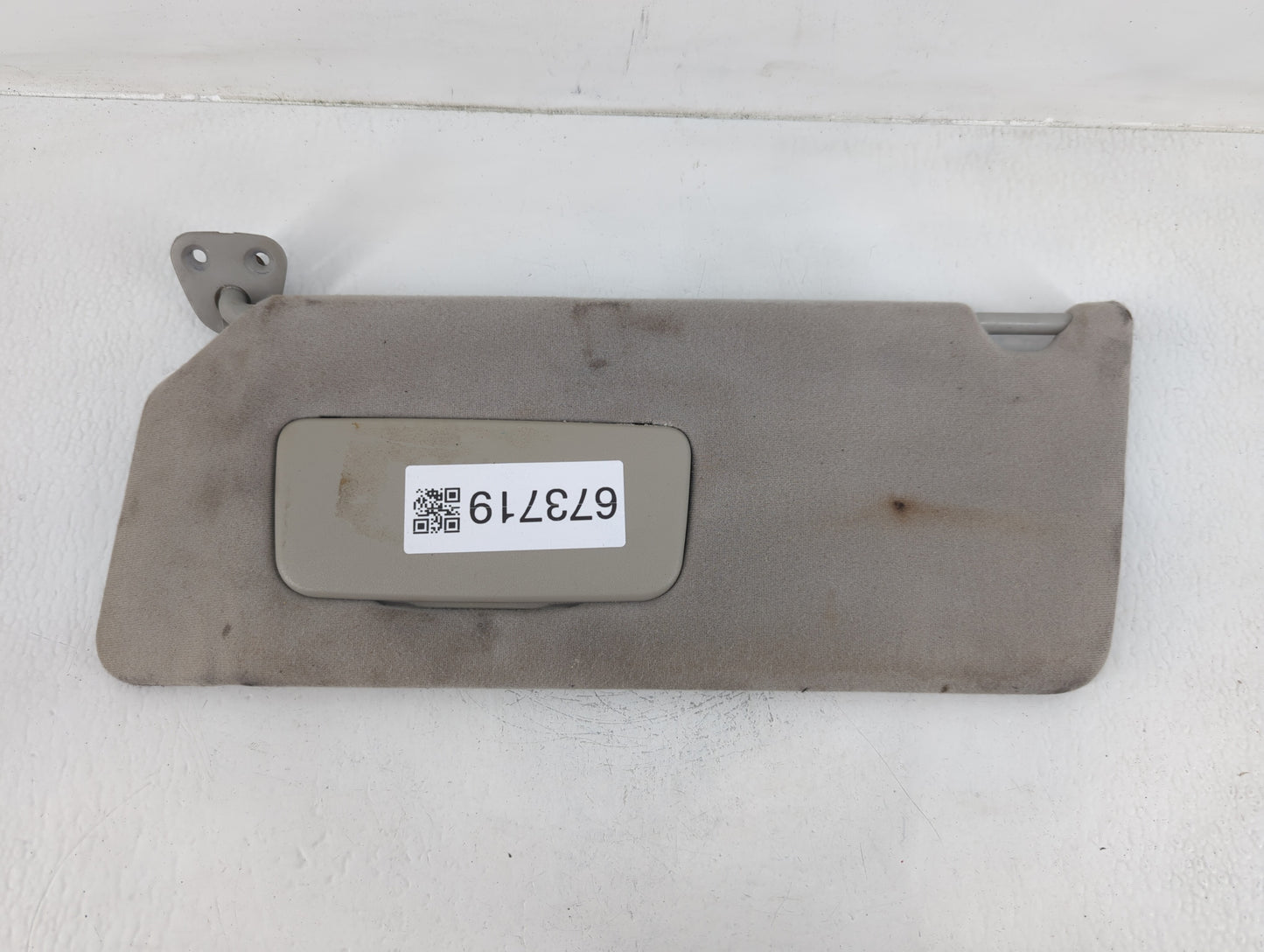 2002-2006 Toyota Camry Sun Visor Shade Replacement Driver Left Mirror Fits Fits 2002 2003 2004 2005 2006 OEM Used Auto Parts - Oemusedautoparts1.com