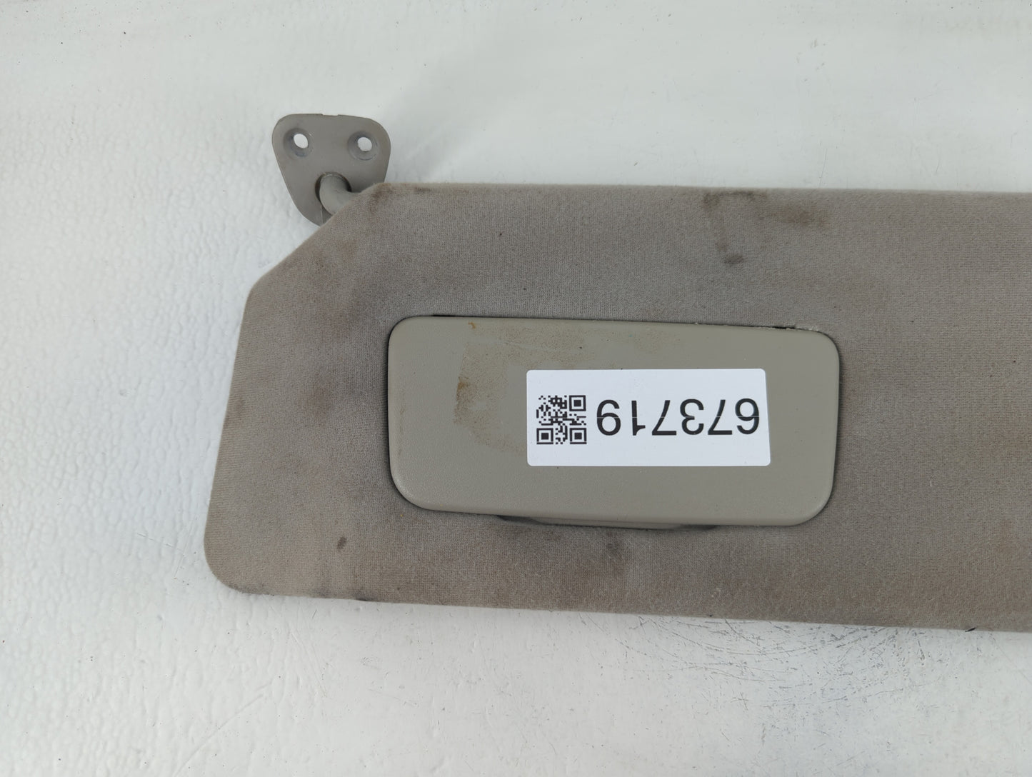 2002-2006 Toyota Camry Sun Visor Shade Replacement Driver Left Mirror Fits Fits 2002 2003 2004 2005 2006 OEM Used Auto Parts - Oemusedautoparts1.com