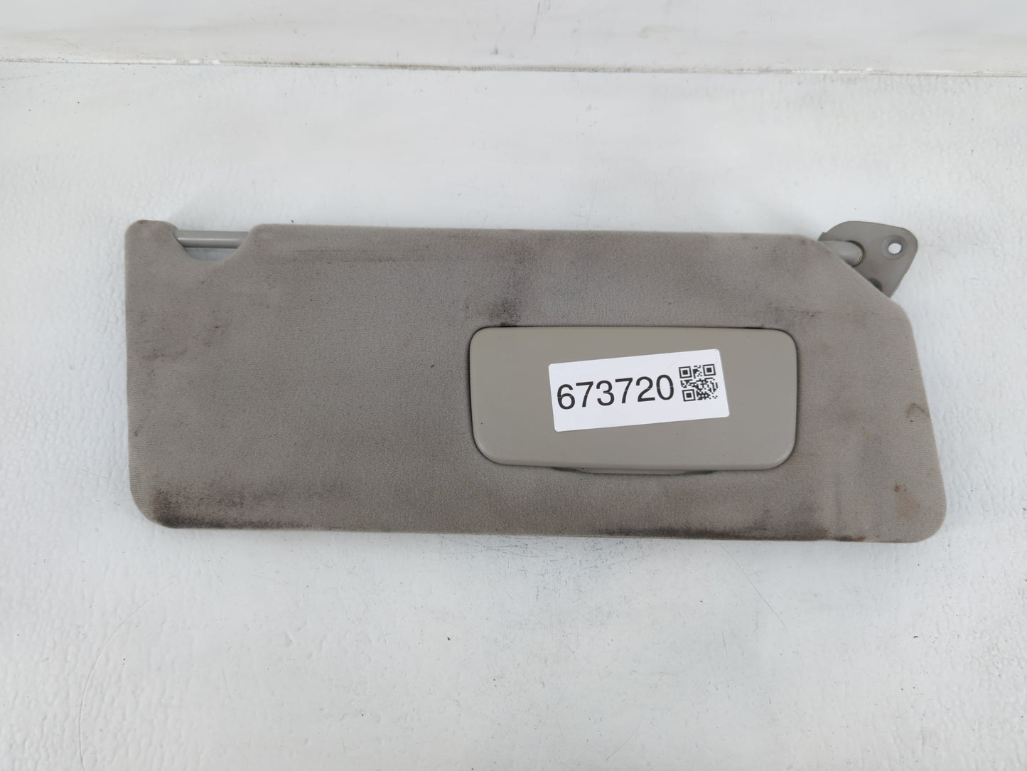 2002-2006 Toyota Camry Sun Visor Shade Replacement Passenger Right Mirror Fits Fits 2002 2003 2004 2005 2006 OEM Used Auto Parts - Oemusedautoparts1.com