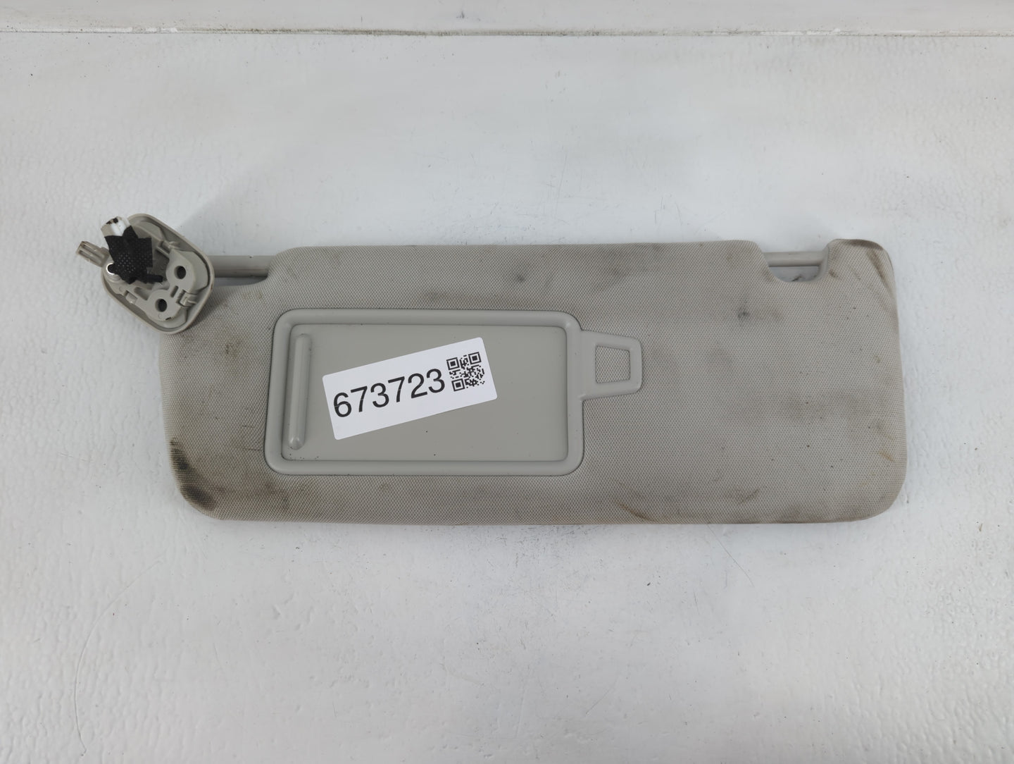 2018-2020 Kia Stinger Sun Visor Shade Replacement Driver Left Mirror Fits Fits 2018 2019 2020 OEM Used Auto Parts - Oemusedautoparts1.com