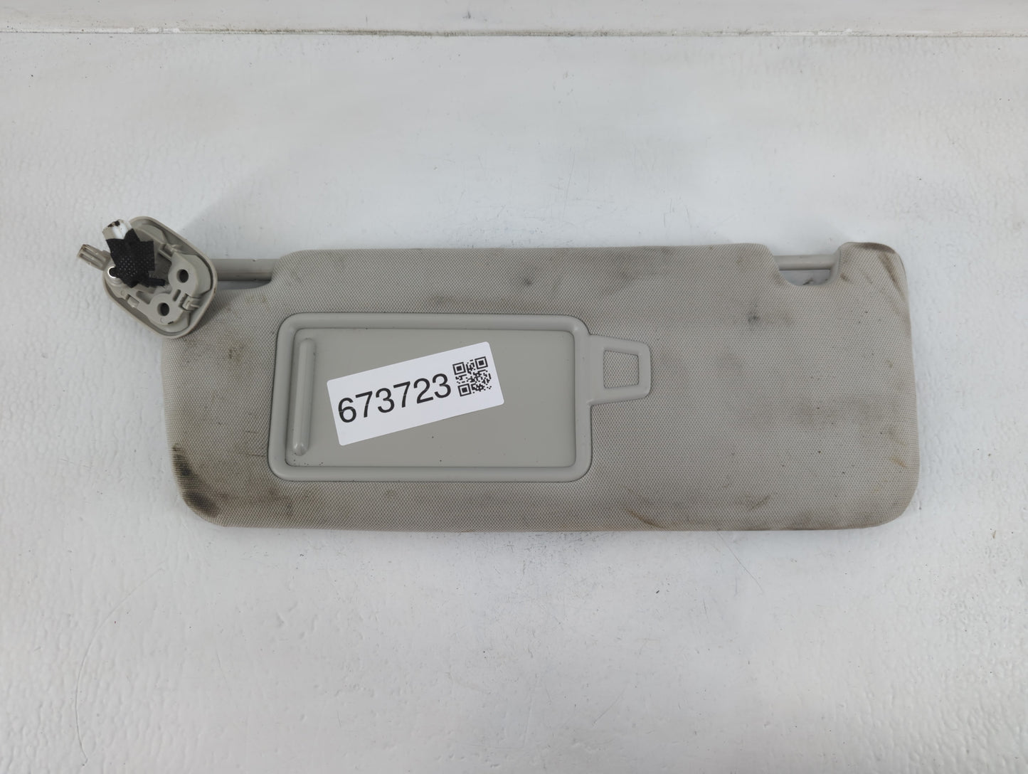 2018-2020 Kia Stinger Sun Visor Shade Replacement Driver Left Mirror Fits Fits 2018 2019 2020 OEM Used Auto Parts - Oemusedautoparts1.com