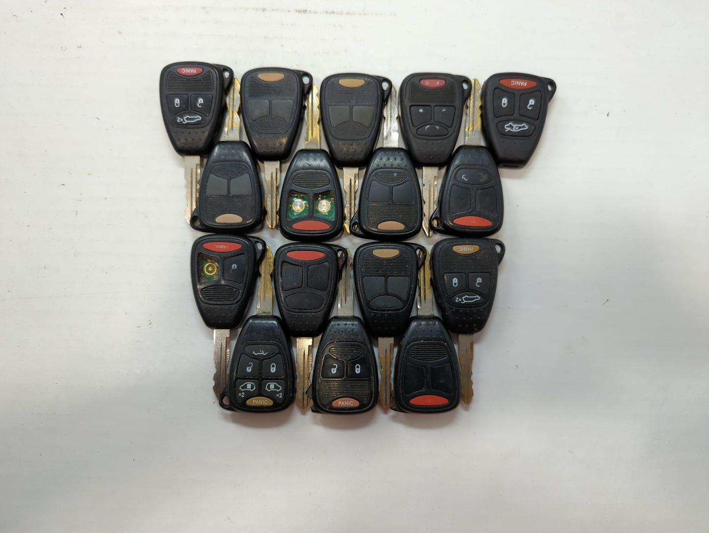 Lot of 16 Dodge Keyless Entry Remote Fob MIXED FCC IDS MIXED PART NUMBERS - Oemusedautoparts1.com