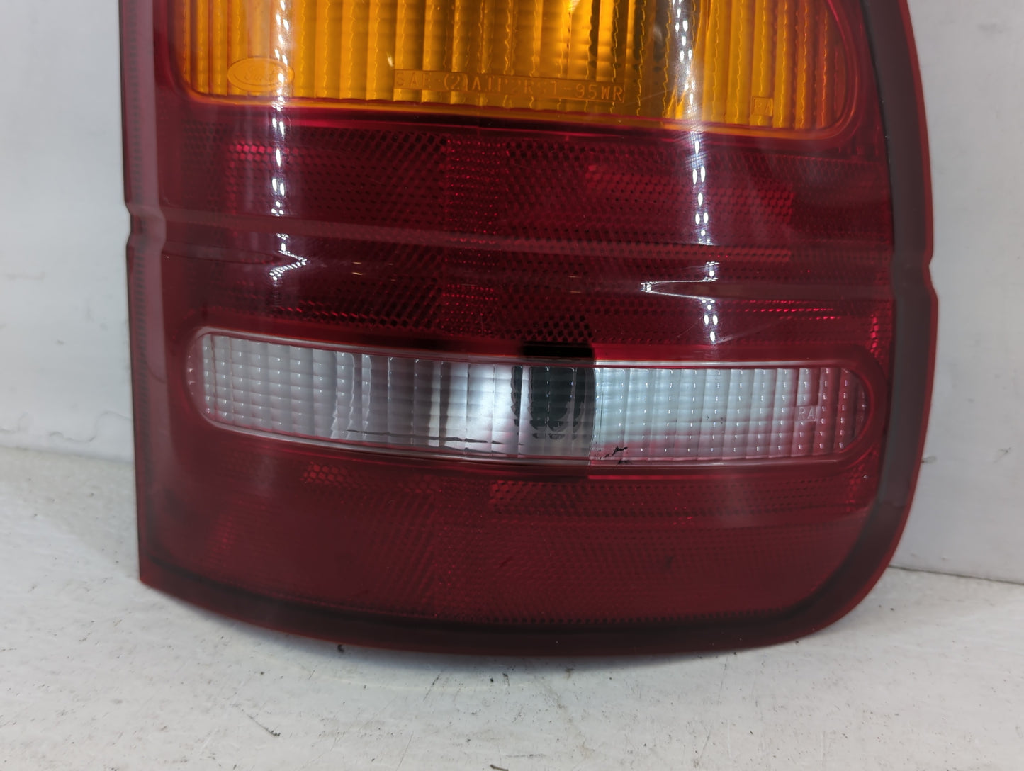 1995-1998 Ford Windstar Tail Light Assembly Passenger Right OEM P/N:F58B-13440-A Fits Fits 1995 1996 1997 1998 OEM Used Auto Parts - Oemusedautoparts1.com