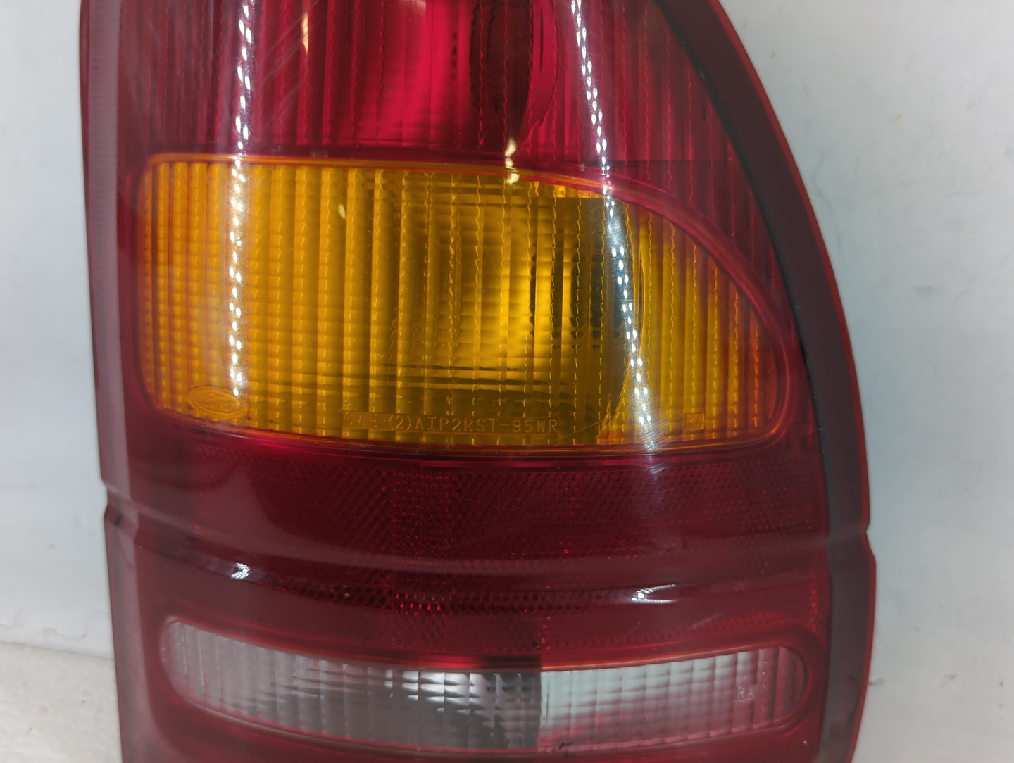 1995-1998 Ford Windstar Tail Light Assembly Passenger Right OEM P/N:F58B-13440-A Fits Fits 1995 1996 1997 1998 OEM Used Auto Parts - Oemusedautoparts1.com