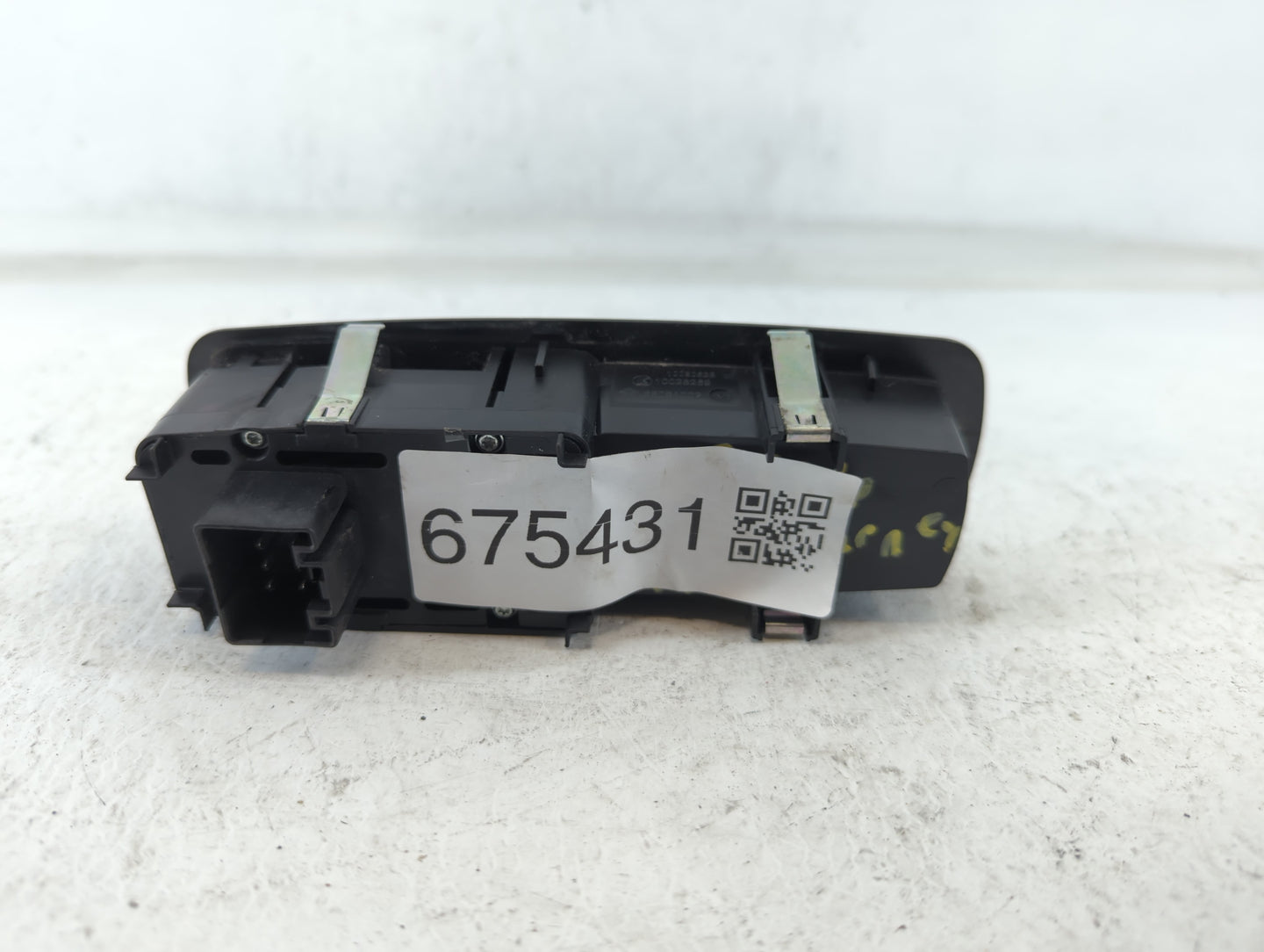2012 Dodge Journey Master Power Window Switch Replacement Driver Side Left P/N:10025269 68084002 Fits OEM Used Auto Parts - Oemusedautoparts1.com