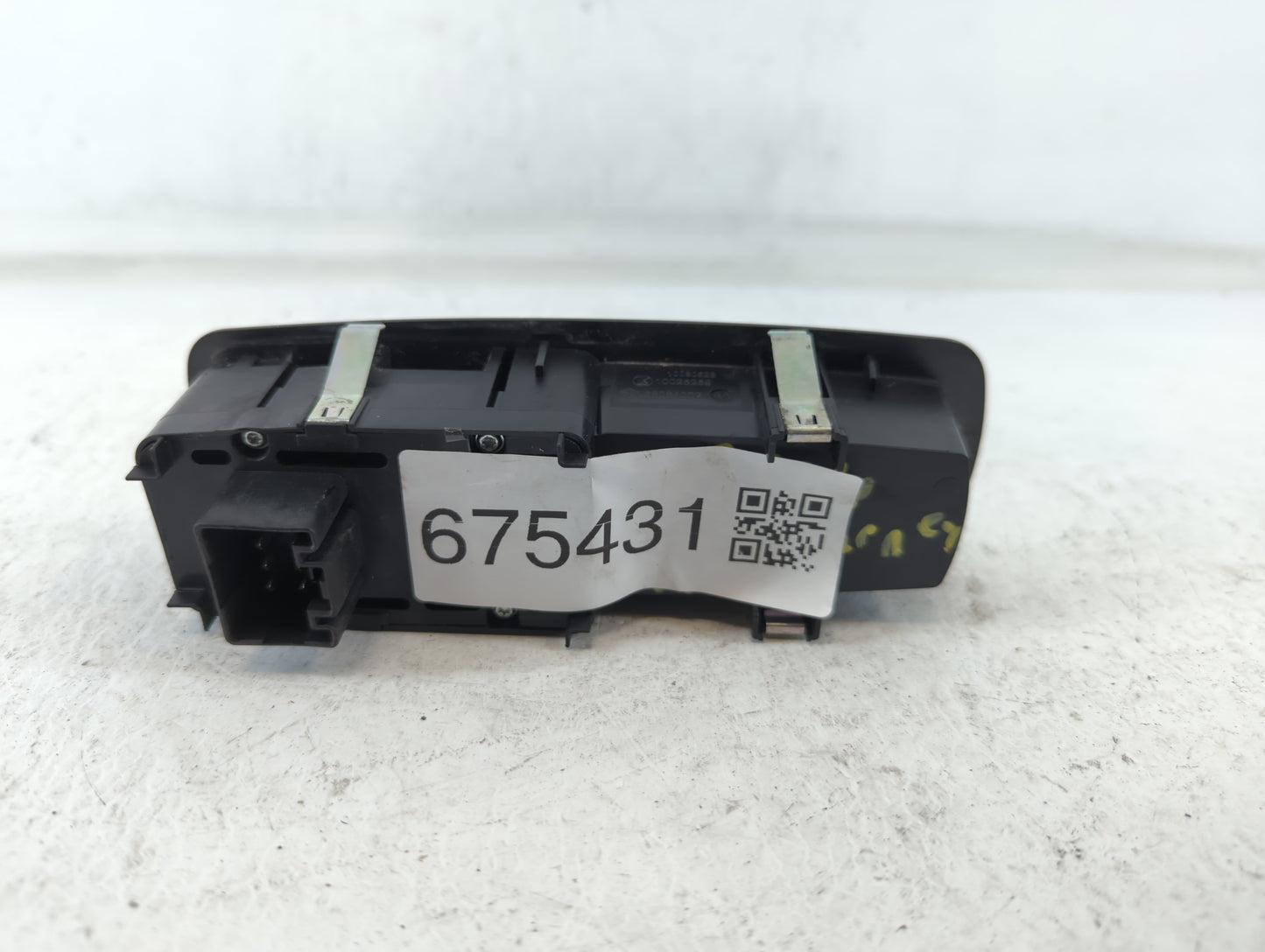 2012 Dodge Journey Master Power Window Switch Replacement Driver Side Left P/N:10025269 68084002 Fits OEM Used Auto Parts - Oemusedautoparts1.com