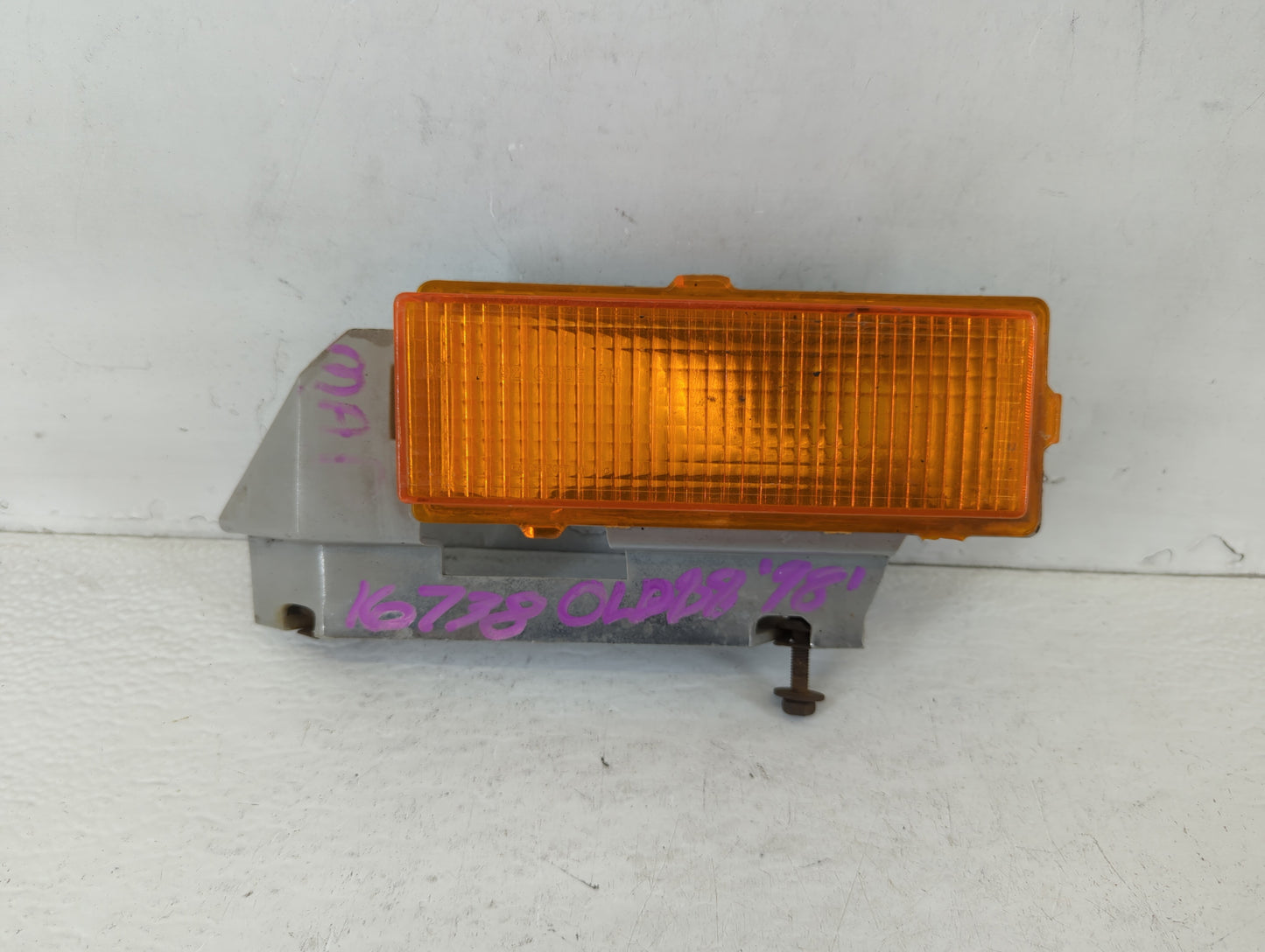 1998 Oldsmobile 88 Driver Left Oem Head Light Headlight Lamp - Oemusedautoparts1.com