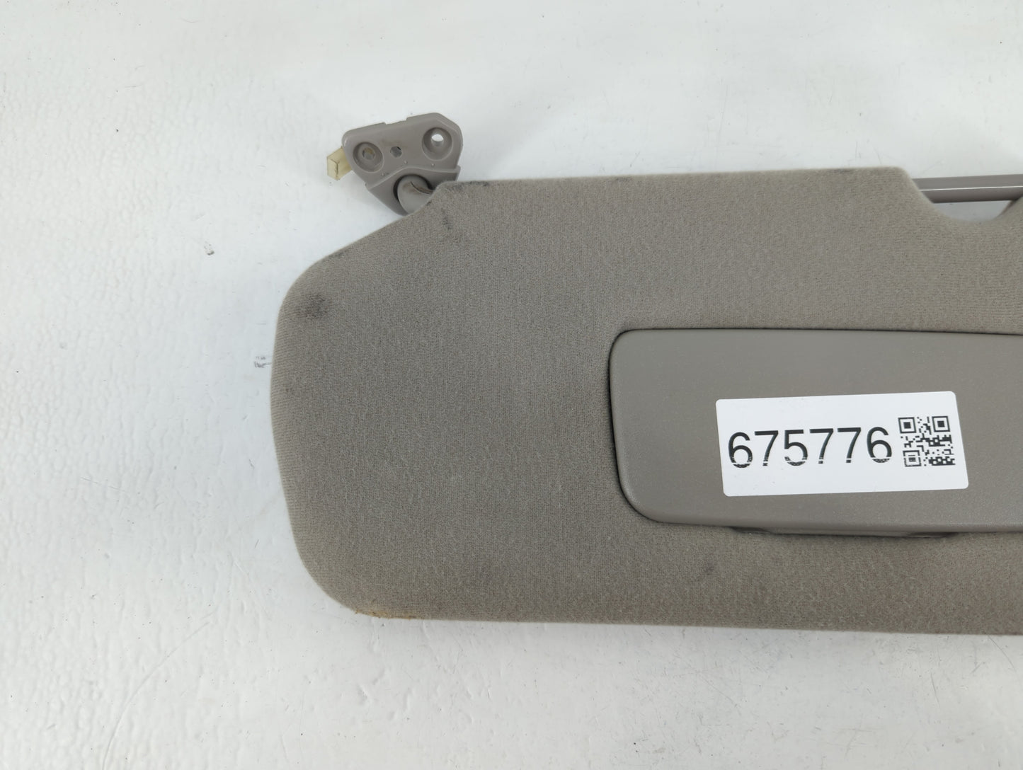 2011-2016 Chevrolet Cruze Sun Visor Shade Replacement Driver Left Mirror Fits Fits 2011 2012 2013 2014 2015 2016 OEM Used Auto Parts - Oemusedautoparts1.com