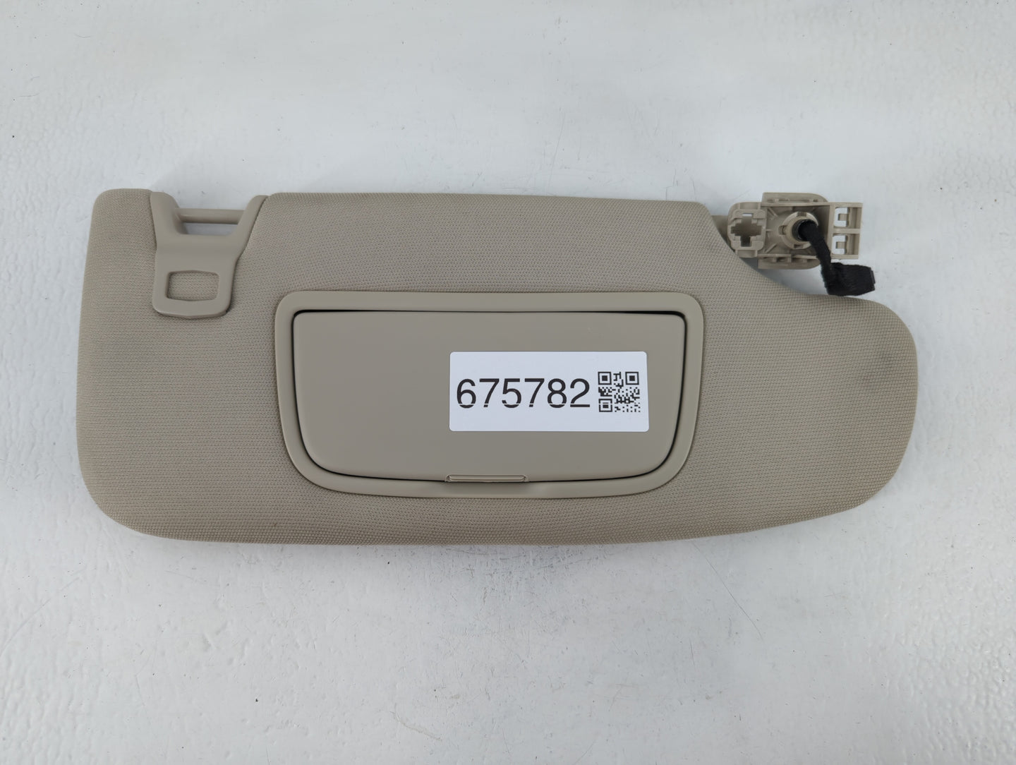 2017-2020 Ford Fusion Sun Visor Shade Replacement Passenger Right Mirror Fits Fits 2017 2018 2019 2020 OEM Used Auto Parts - Oemusedautoparts1.com