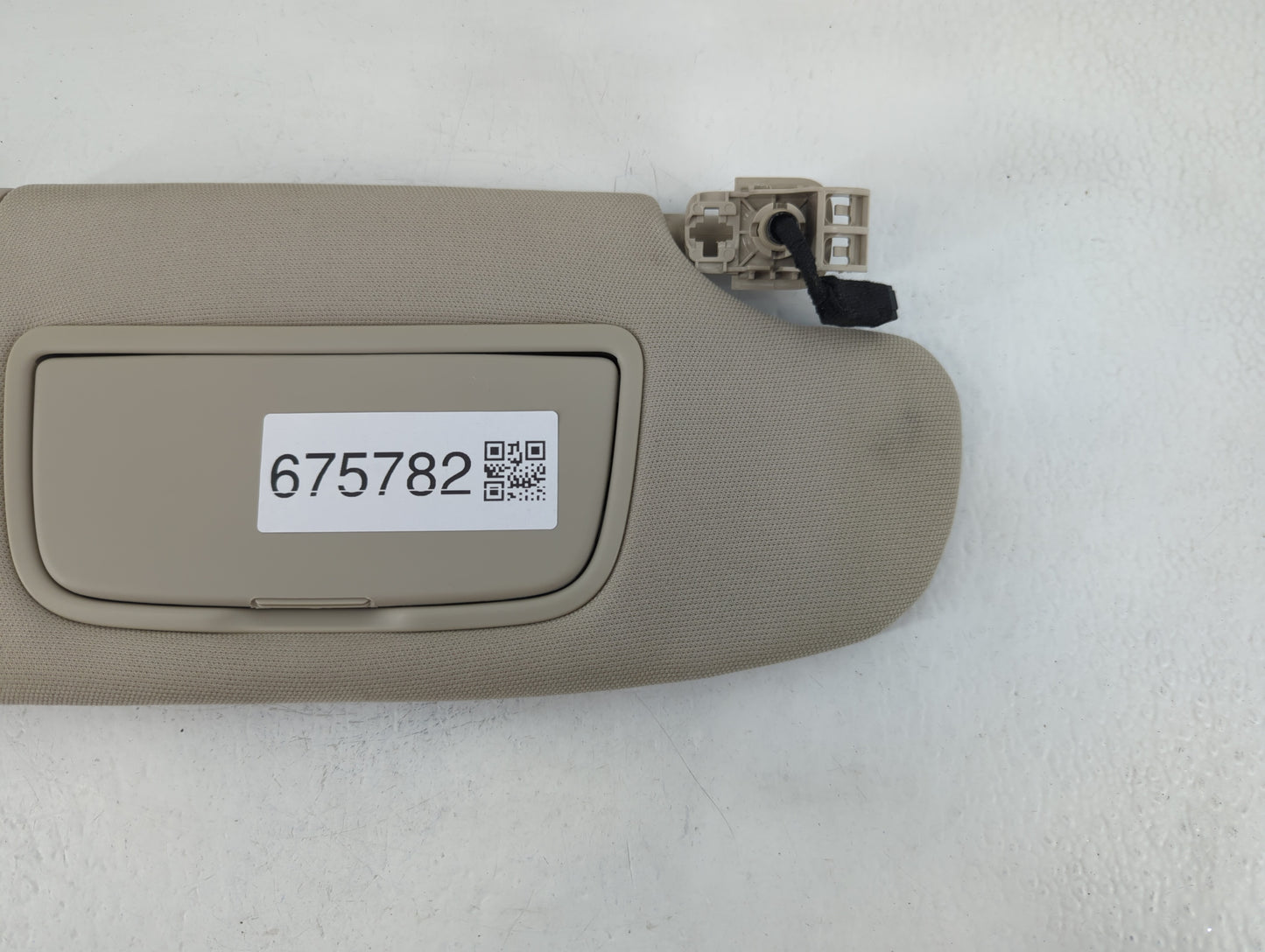 2017-2020 Ford Fusion Sun Visor Shade Replacement Passenger Right Mirror Fits Fits 2017 2018 2019 2020 OEM Used Auto Parts - Oemusedautoparts1.com