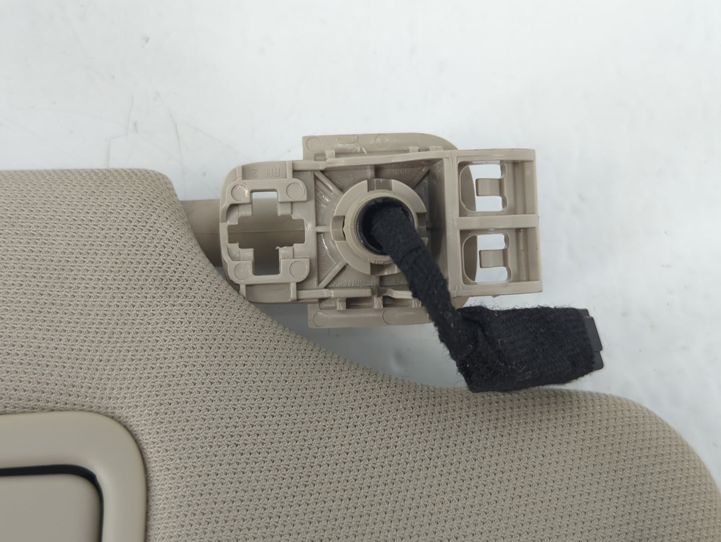 2017-2020 Ford Fusion Sun Visor Shade Replacement Passenger Right Mirror Fits Fits 2017 2018 2019 2020 OEM Used Auto Parts - Oemusedautoparts1.com