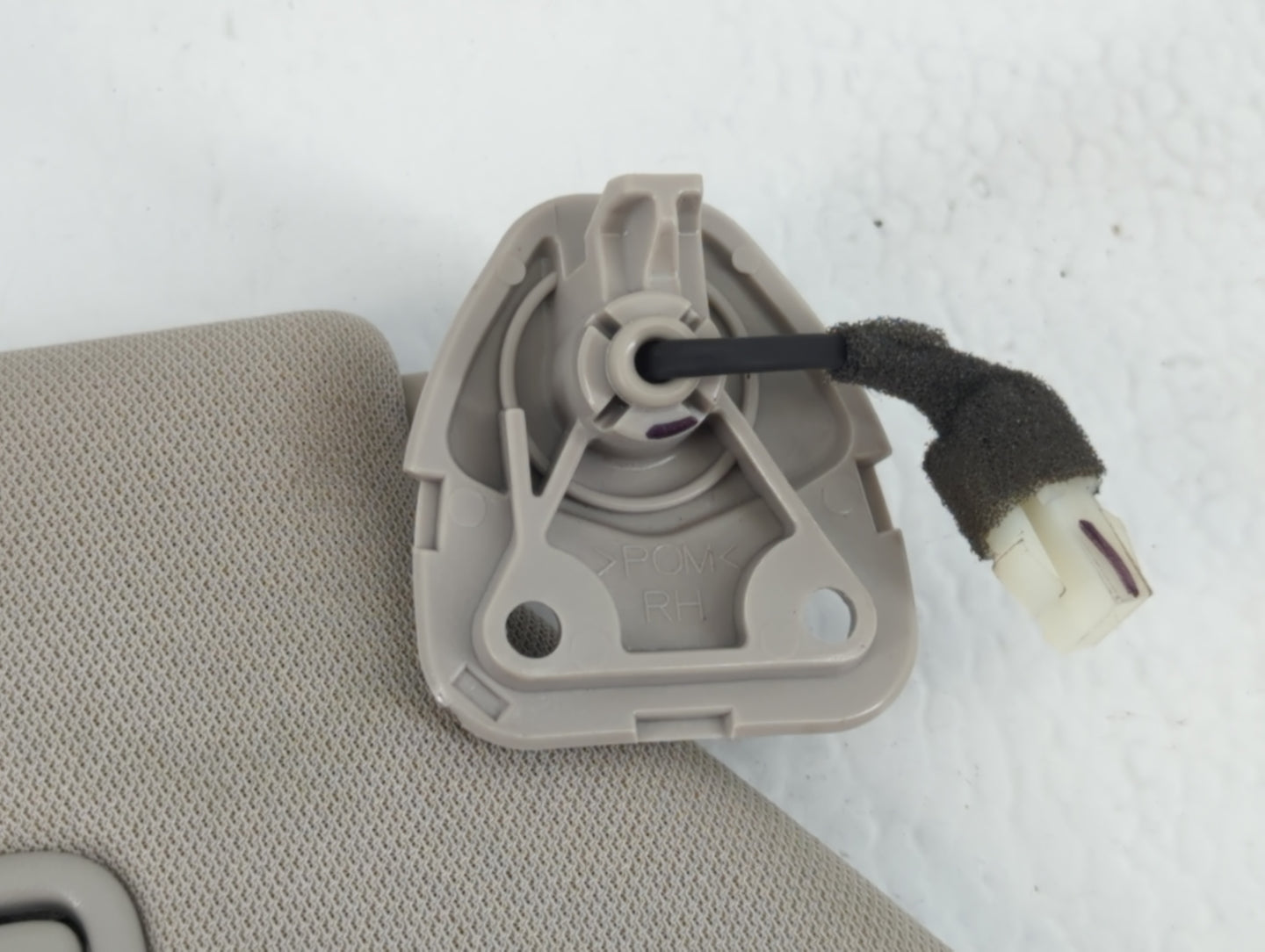 2019-2020 Nissan Pathfinder Sun Visor Shade Replacement Passenger Right Mirror Fits Fits 2019 2020 OEM Used Auto Parts - Oemusedautoparts1.com