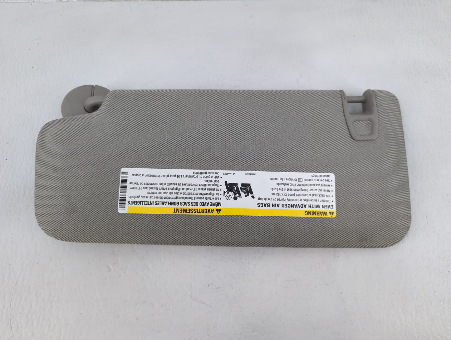 2015-2016 Chevrolet Trax Sun Visor Shade Replacement Passenger Right Mirror Fits Fits 2015 2016 OEM Used Auto Parts - Oemusedautoparts1.com