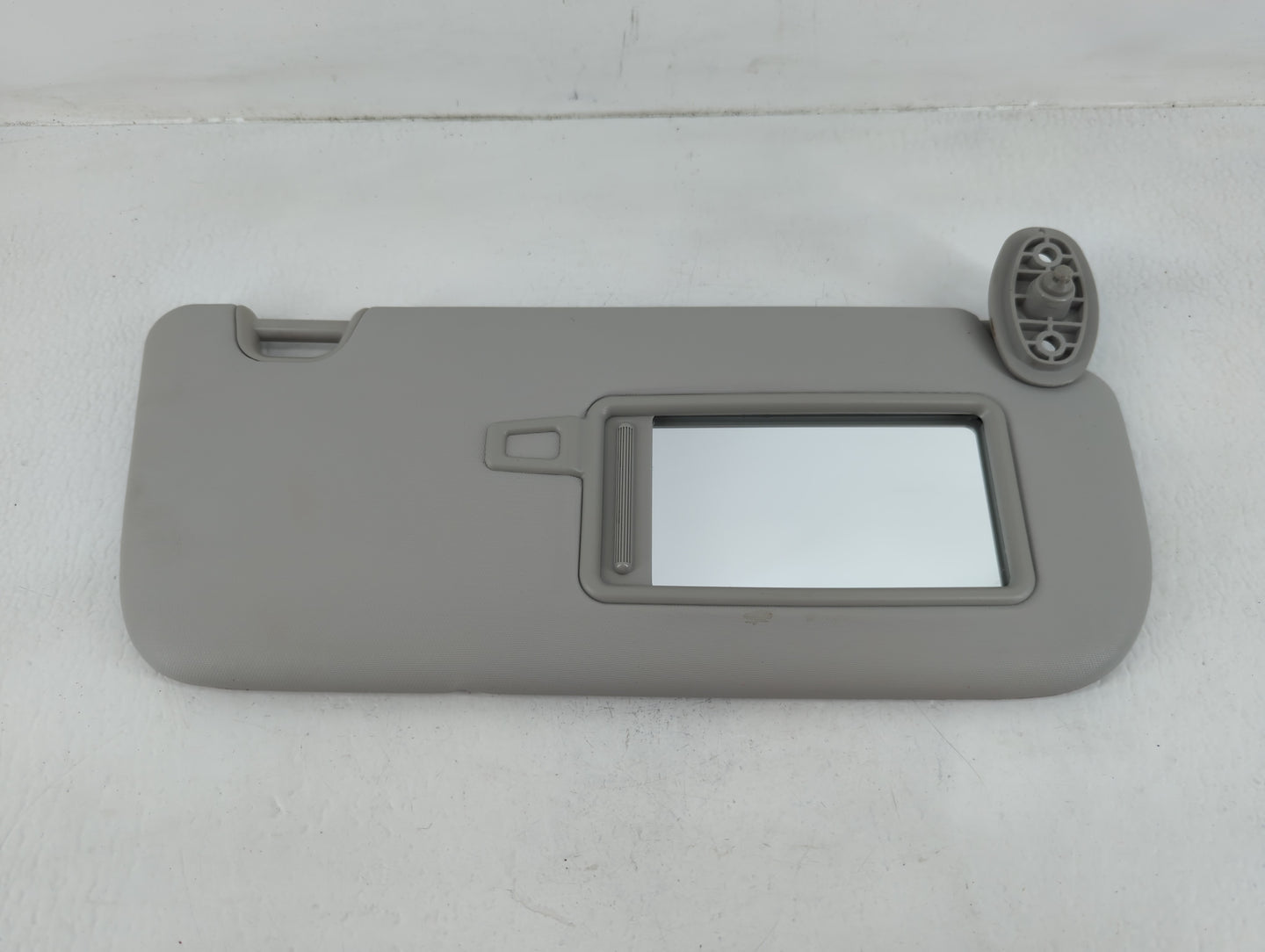 2014-2019 Kia Soul Sun Visor Shade Replacement Passenger Right Mirror Fits Fits 2014 2015 2016 2017 2018 2019 OEM Used Auto Parts - Oemusedautoparts1.com