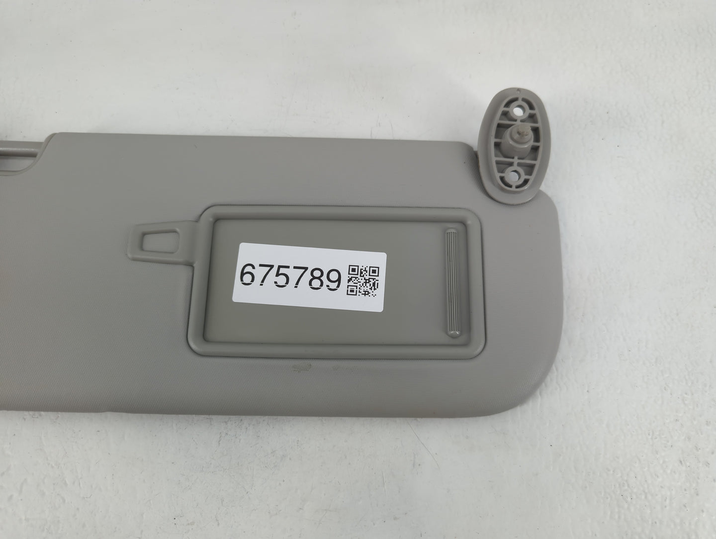 2014-2019 Kia Soul Sun Visor Shade Replacement Passenger Right Mirror Fits Fits 2014 2015 2016 2017 2018 2019 OEM Used Auto Parts - Oemusedautoparts1.com