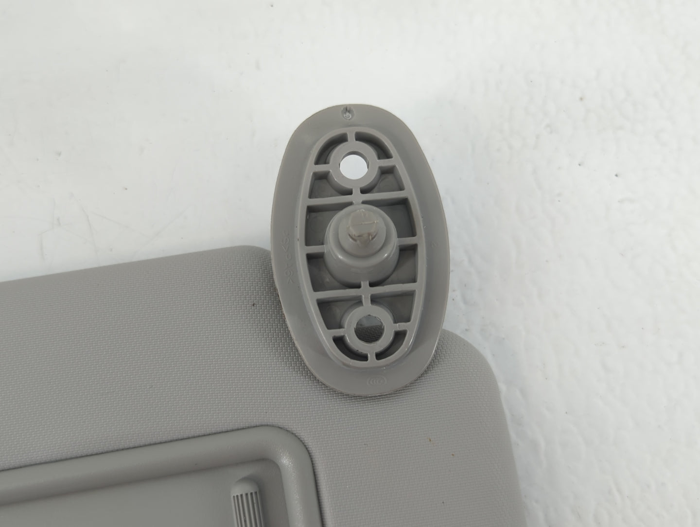 2014-2019 Kia Soul Sun Visor Shade Replacement Passenger Right Mirror Fits Fits 2014 2015 2016 2017 2018 2019 OEM Used Auto Parts - Oemusedautoparts1.com