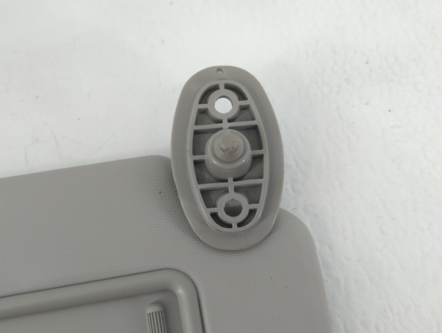 2014-2019 Kia Soul Sun Visor Shade Replacement Passenger Right Mirror Fits Fits 2014 2015 2016 2017 2018 2019 OEM Used Auto Parts - Oemusedautoparts1.com