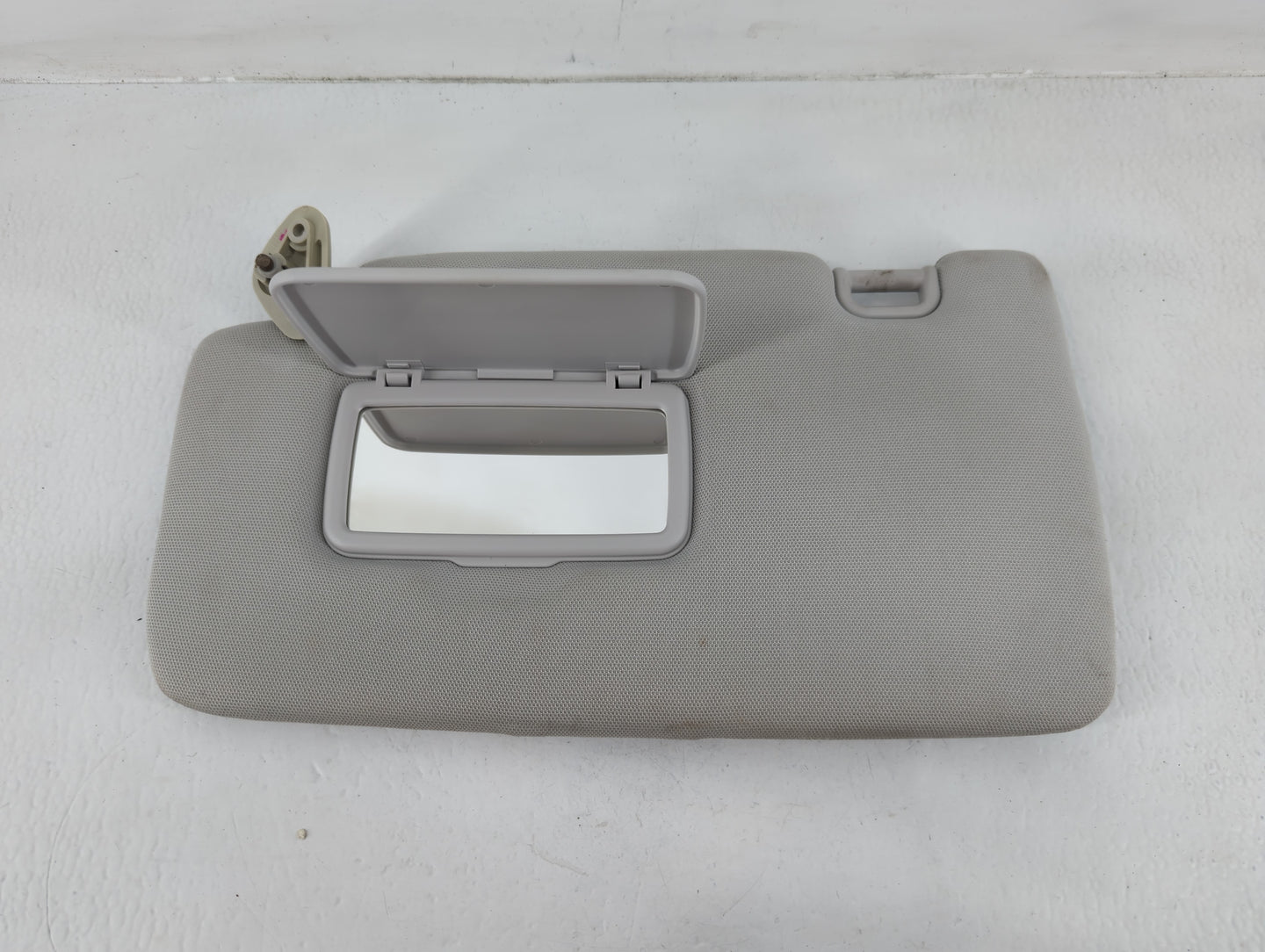 2016 Subaru Forester Sun Visor Shade Replacement Passenger Right Mirror Fits OEM Used Auto Parts - Oemusedautoparts1.com