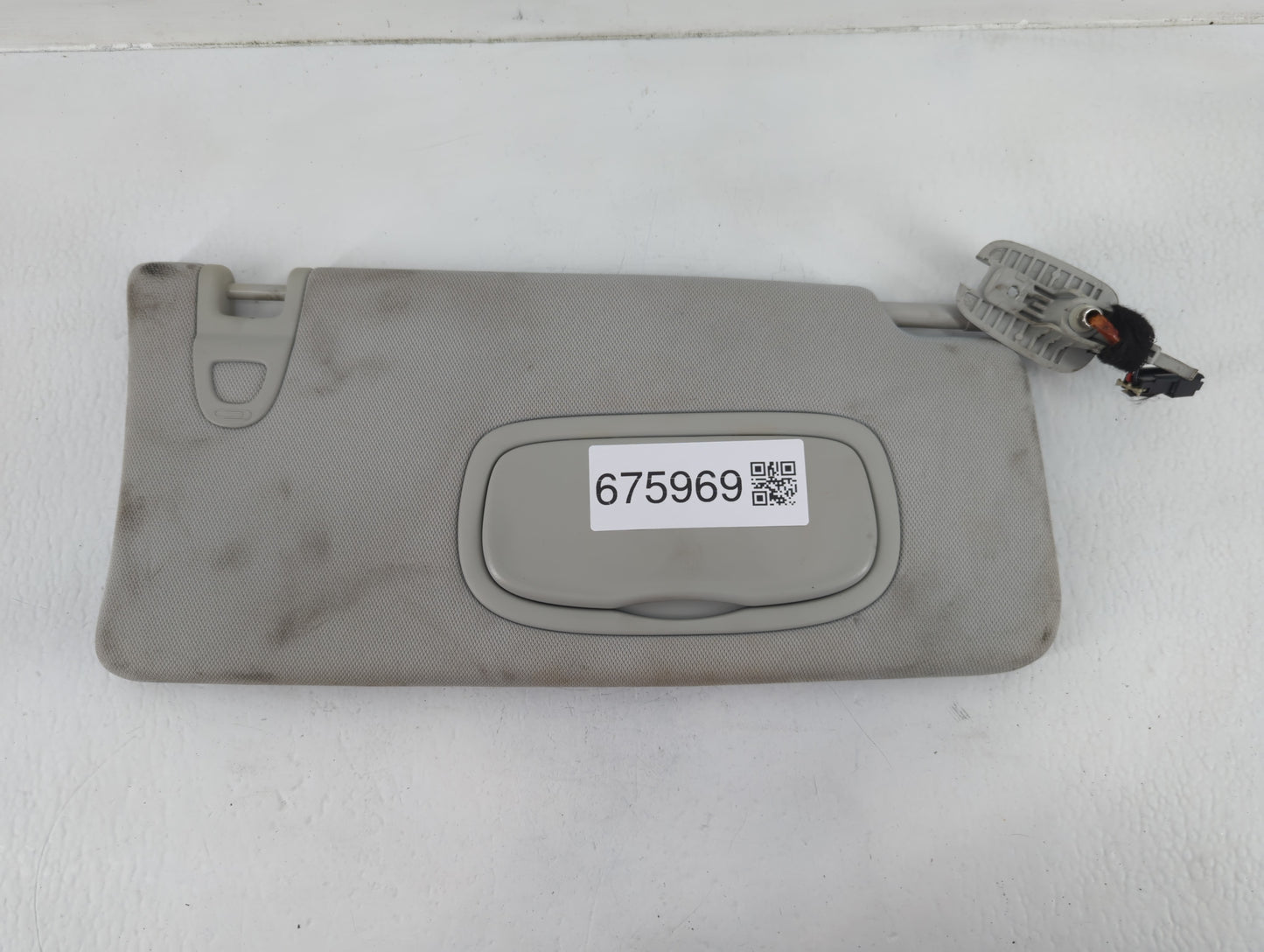 2019 Jeep Compass Sun Visor Shade Replacement Passenger Right Mirror Fits OEM Used Auto Parts - Oemusedautoparts1.com