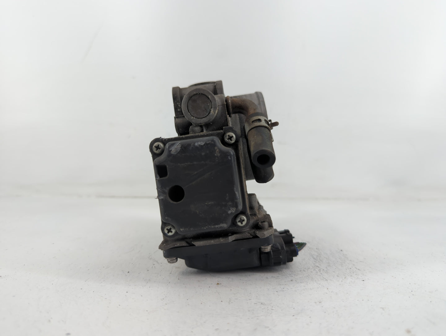 2008-2012 Honda Accord Throttle Body P/N:091181 1430 11M15 Fits Fits 2008 2009 2010 2011 2012 OEM Used Auto Parts - Oemusedautoparts1.com