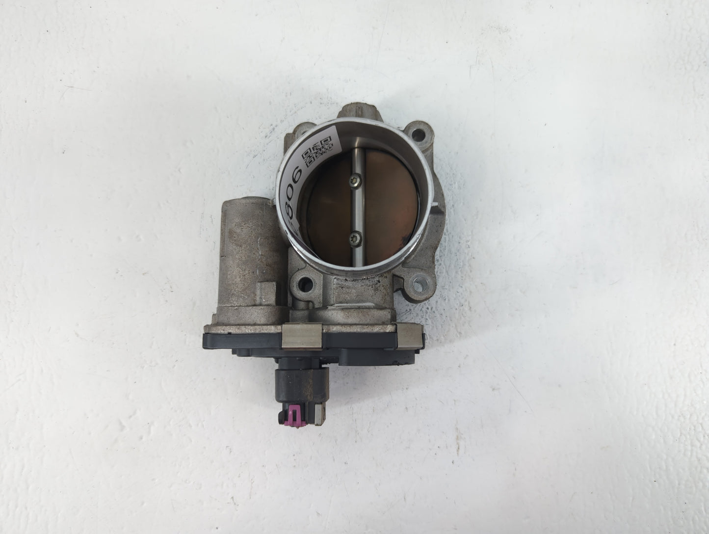 2009 Saturn Outlook Throttle Body P/N:0349AA995AA3123 Fits Fits 2007 2008 2010 2011 OEM Used Auto Parts - Oemusedautoparts1.com
